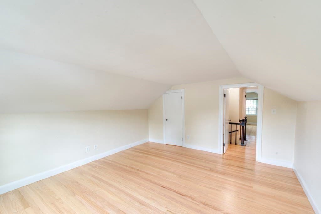 Single Family Residence at 27 Mayflower Circle, Worcester MA 01606, Worcester, photo 33 of 36