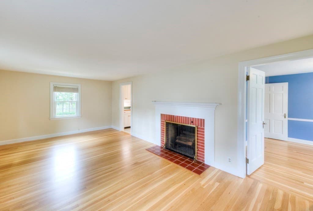 Single Family Residence at 27 Mayflower Circle, Worcester MA 01606, Worcester, photo 19 of 36
