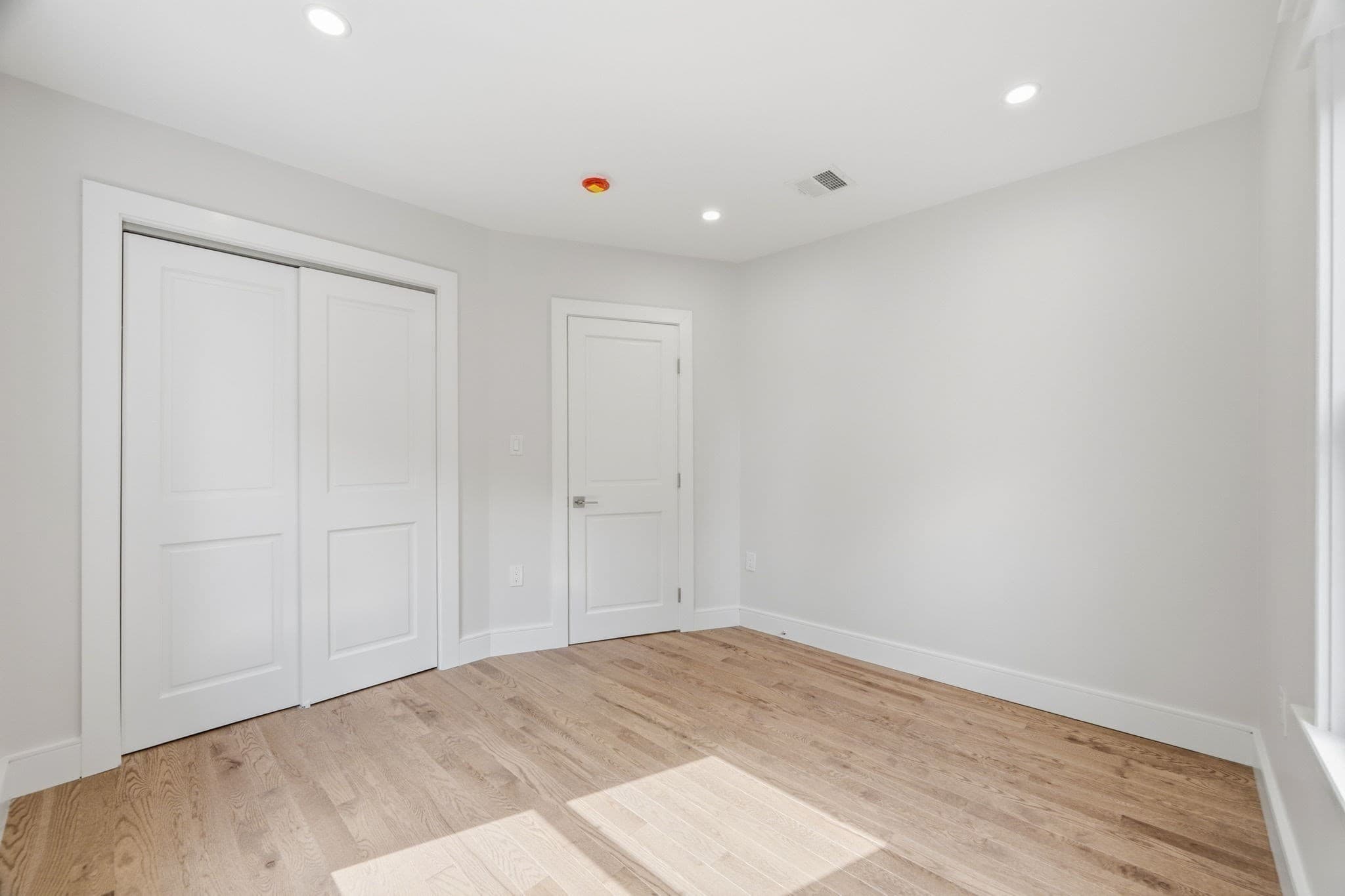 Single Family Residence at 2 Summer Street Pl, Arlington MA 02474, Arlington, photo 27 of 42