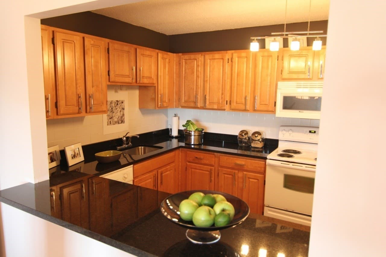Condominium at 32 Whites Ave # 7706, Watertown MA 02472, Watertown, photo 7 of 11