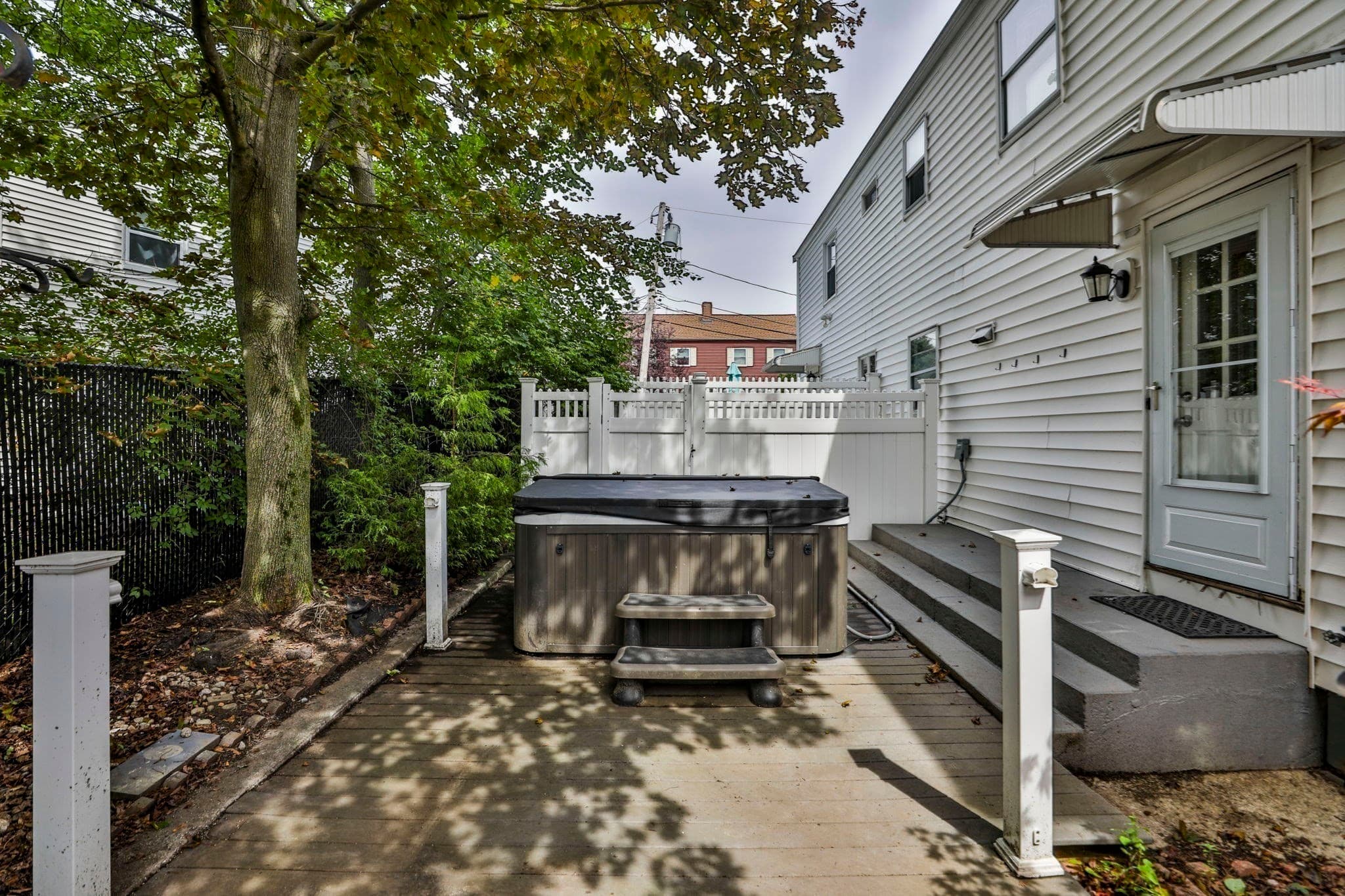 Condominium at 10 Rose Ave # 10, Watertown MA 02472, Watertown, photo 33 of 36