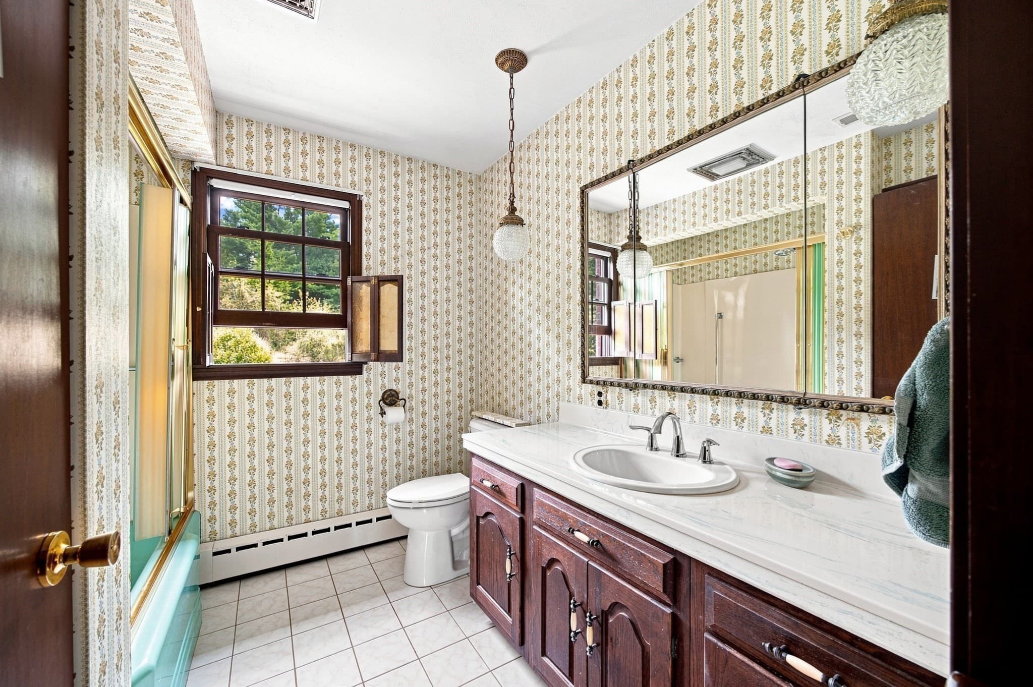 Single Family Residence at 37 Charles Hill Rd, Holyoke MA 01040, Holyoke, photo 16 of 32