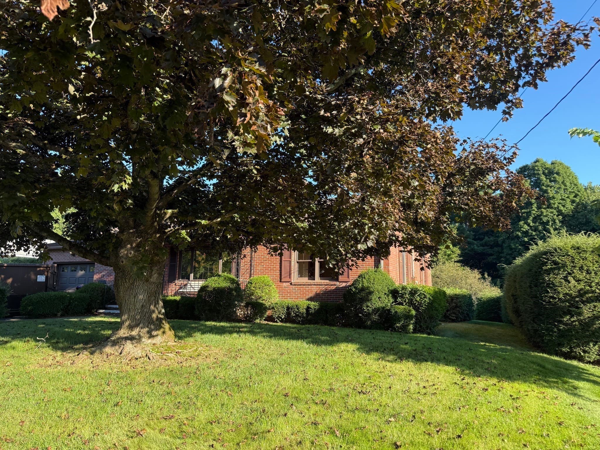 Single Family Residence at 37 Charles Hill Rd, Holyoke MA 01040, Holyoke, photo 3 of 32