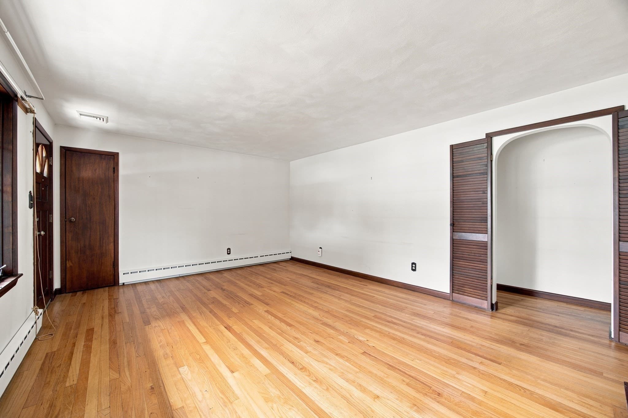 Single Family Residence at 37 Charles Hill Rd, Holyoke MA 01040, Holyoke, photo 8 of 32