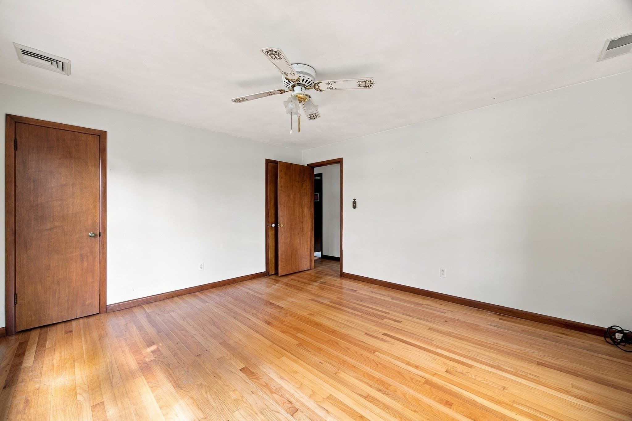 Single Family Residence at 37 Charles Hill Rd, Holyoke MA 01040, Holyoke, photo 21 of 32
