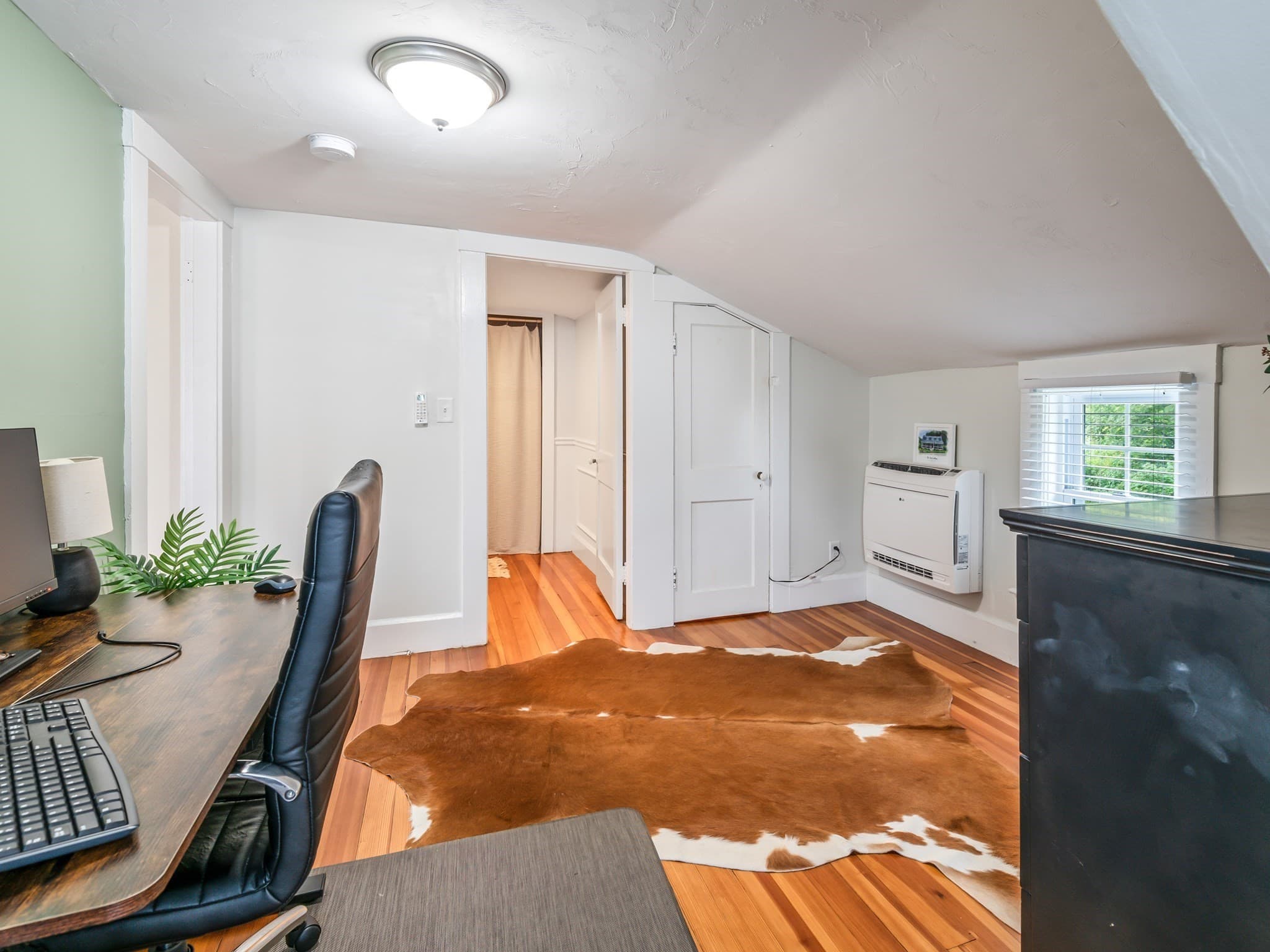Single Family Residence at 101 S Main St, Uxbridge MA 01569, Uxbridge, photo 24 of 42