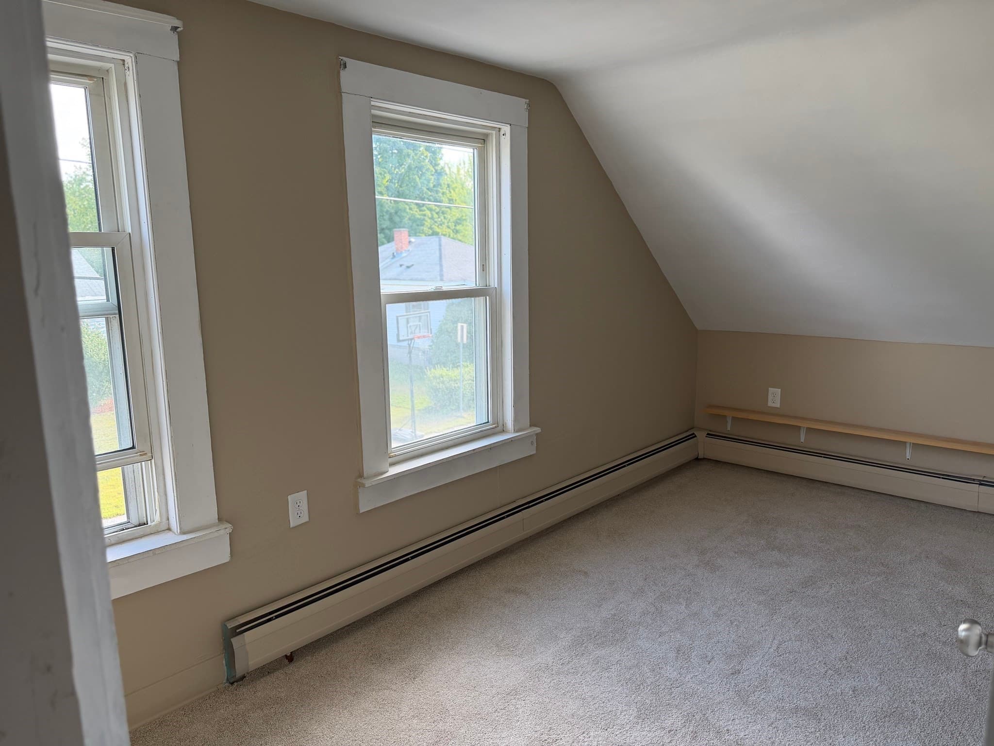 Single Family Residence at 61 Thornton Ave, Methuen MA 01844, Methuen, photo 6 of 11