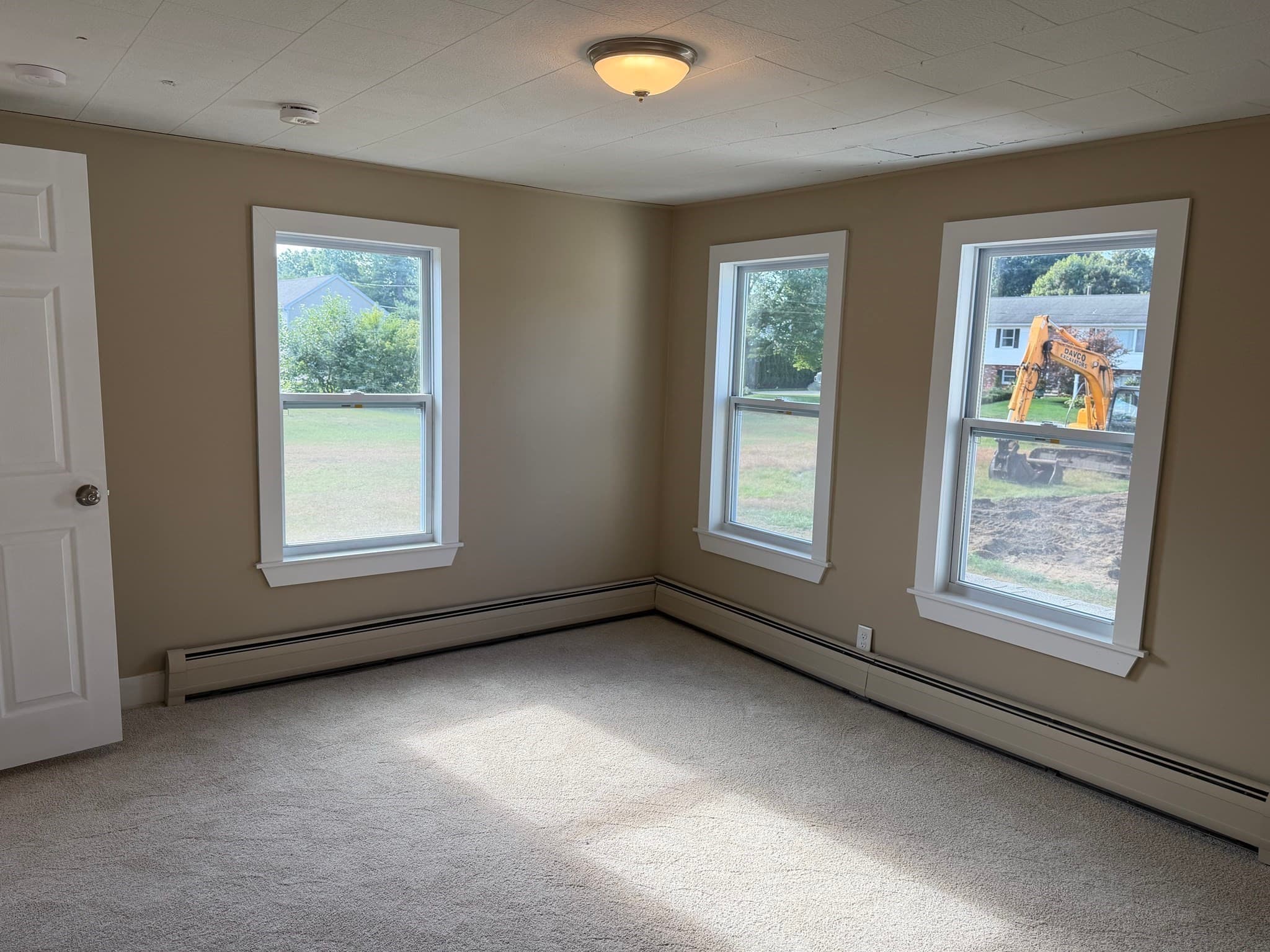 Single Family Residence at 61 Thornton Ave, Methuen MA 01844, Methuen, photo 5 of 11