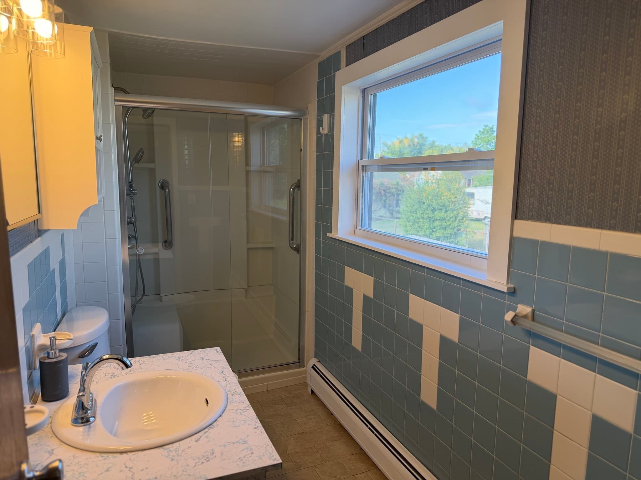 Single Family Residence at 61 Thornton Ave, Methuen MA 01844, Methuen, photo 8 of 11