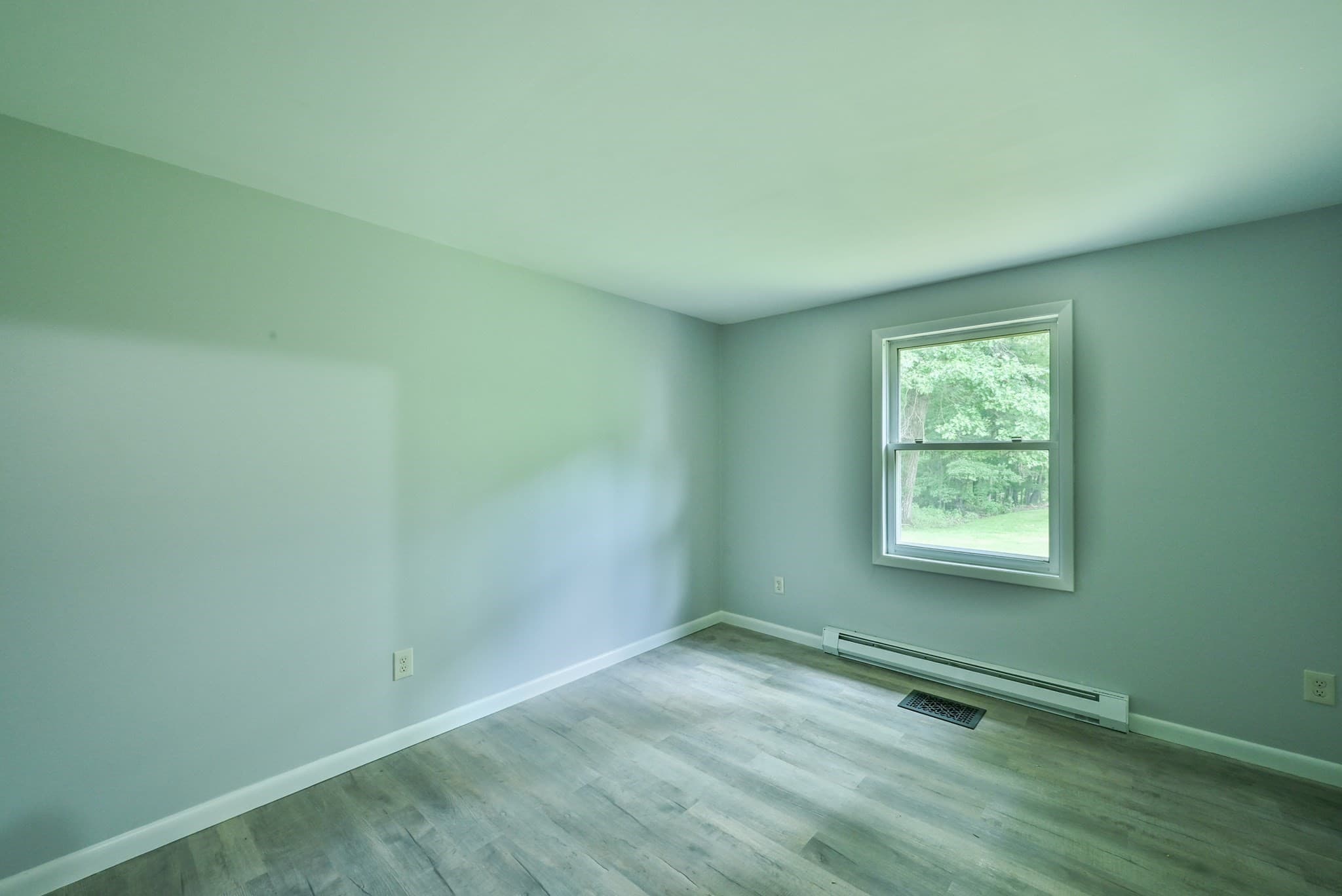 Single Family Residence at 124 Sutton Road, Webster MA 01570, Webster, photo 26 of 28