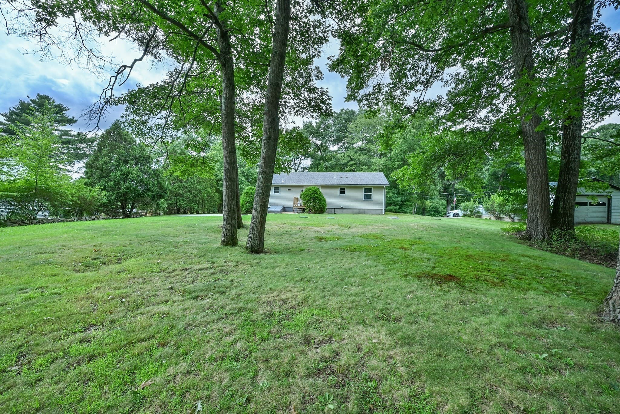 Single Family Residence at 124 Sutton Road, Webster MA 01570, Webster, photo 7 of 28
