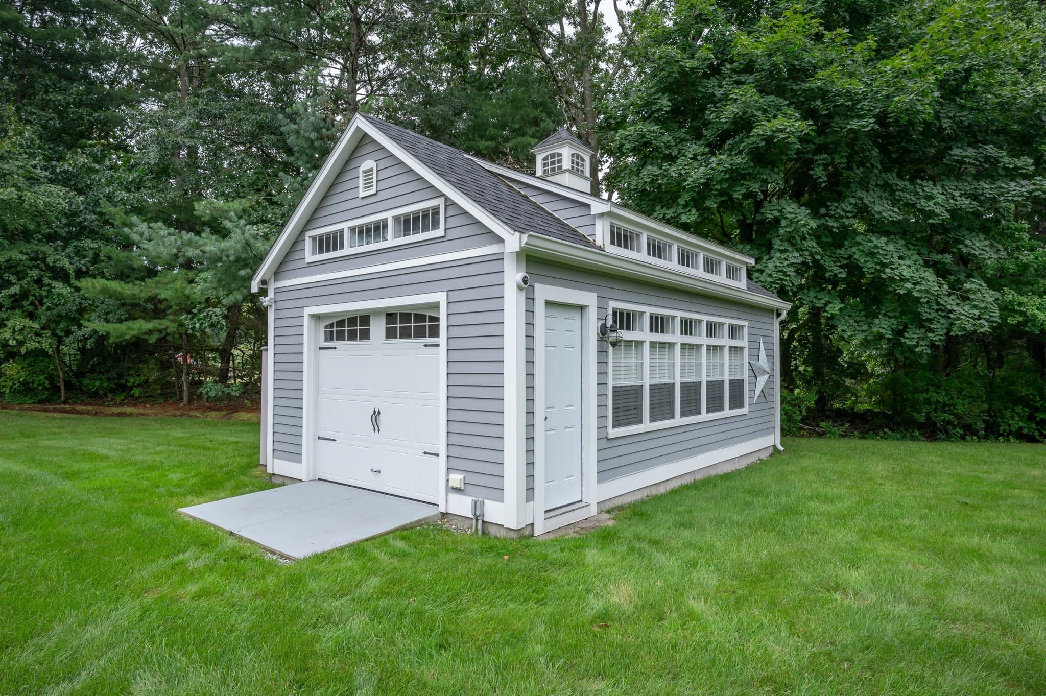 Single Family Residence at 4 Crestwood Ln, Nashua NH 03062, Nashua, photo 30 of 35