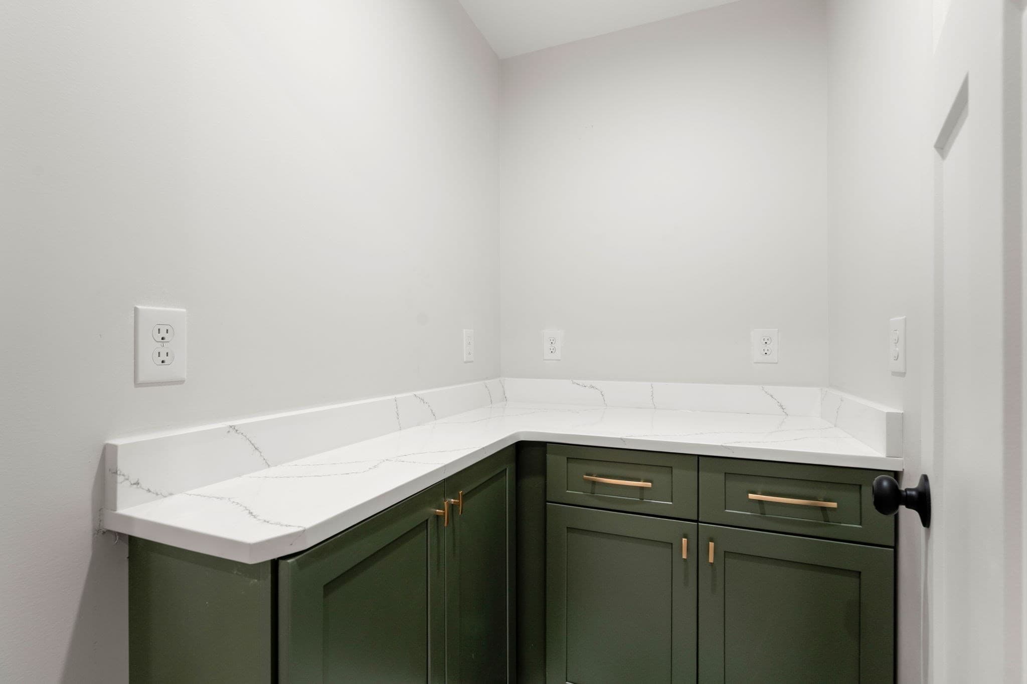 Single Family Residence at 3052 Foster St, Palmer MA 01069, Palmer, photo 17 of 34