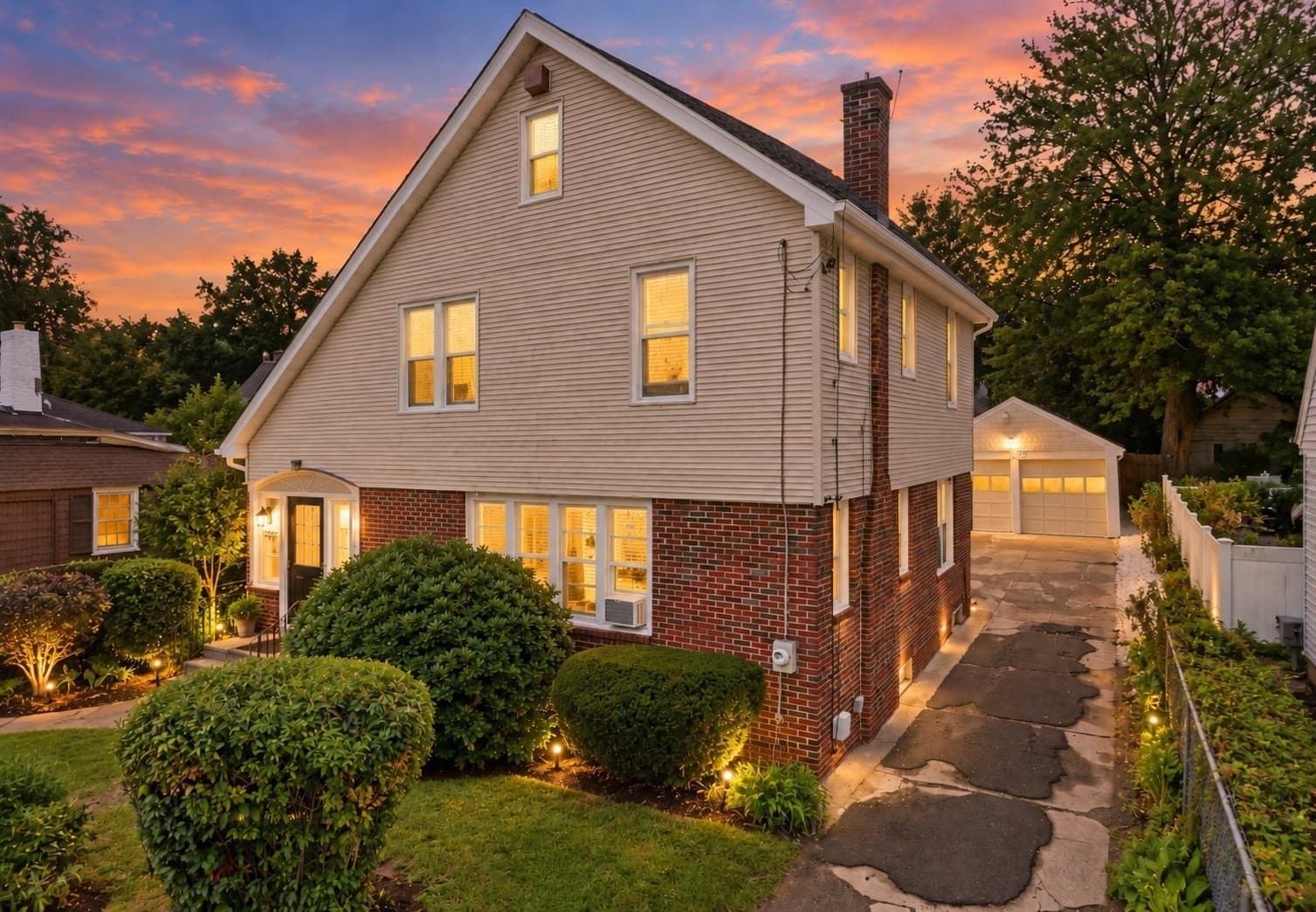 Single Family Residence at 73 Santa Barbara St, Springfield MA 01104, Springfield, photo 2 of 35