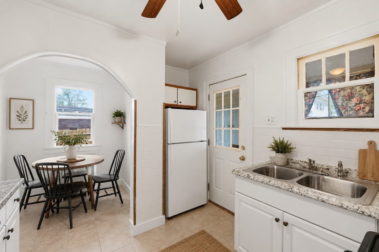 Single Family Residence at 73 Santa Barbara St, Springfield MA 01104, Springfield, photo 6 of 35