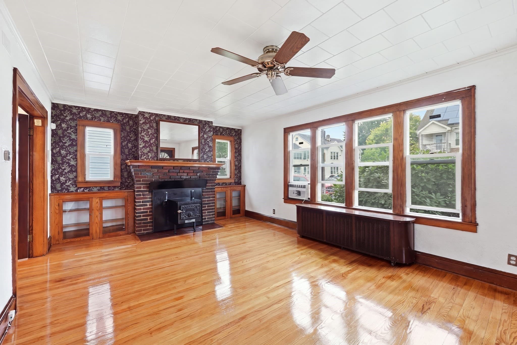 Single Family Residence at 73 Santa Barbara St, Springfield MA 01104, Springfield, photo 7 of 35