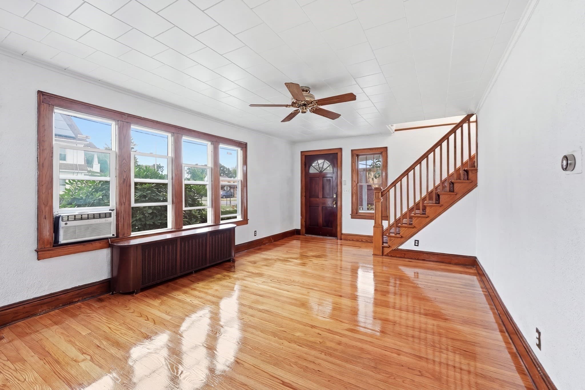 Single Family Residence at 73 Santa Barbara St, Springfield MA 01104, Springfield, photo 9 of 35