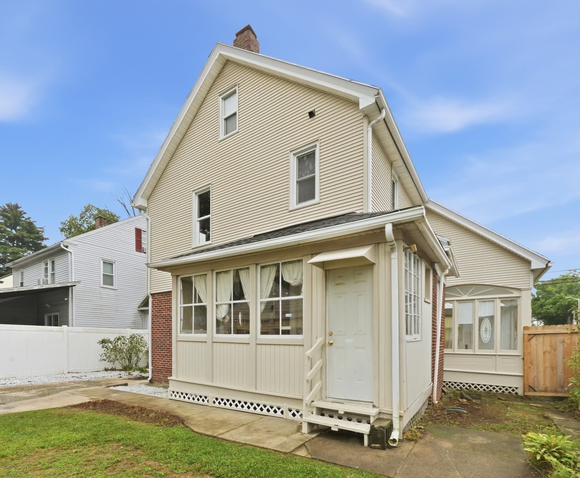 Single Family Residence at 73 Santa Barbara St, Springfield MA 01104, Springfield, photo 34 of 35