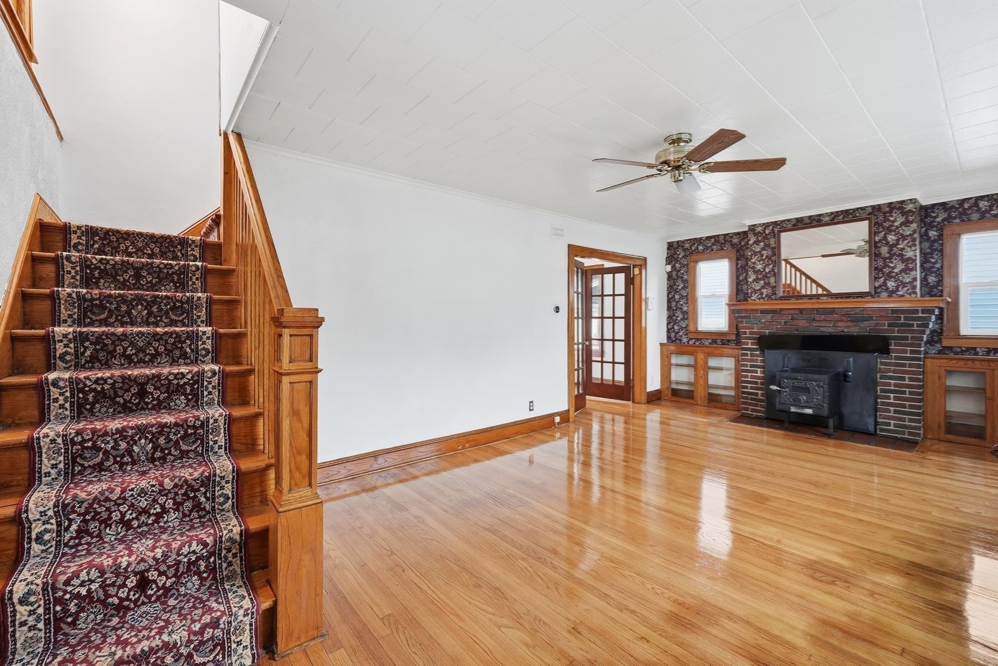 Single Family Residence at 73 Santa Barbara St, Springfield MA 01104, Springfield, photo 11 of 35