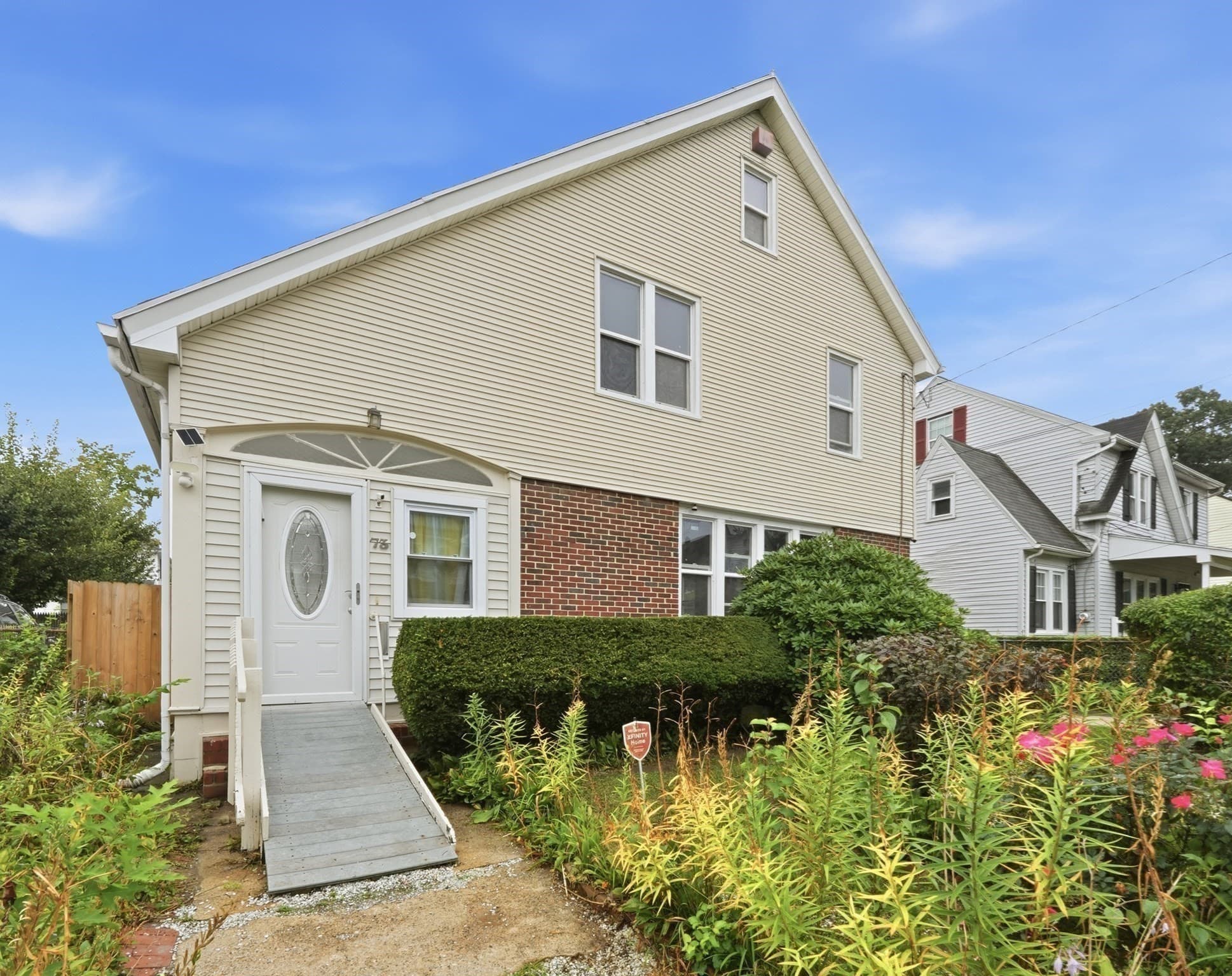 Single Family Residence at 73 Santa Barbara St, Springfield MA 01104, Springfield, photo 4 of 35
