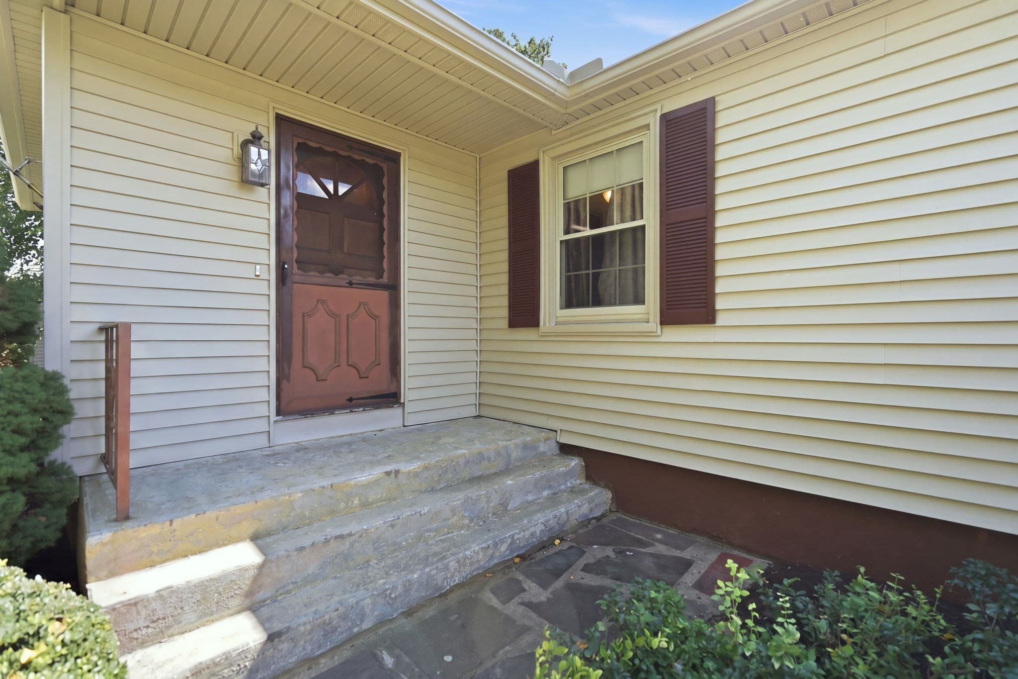 Single Family Residence at 25 Gertrude St, Springfield MA 01118, Springfield, photo 34 of 42