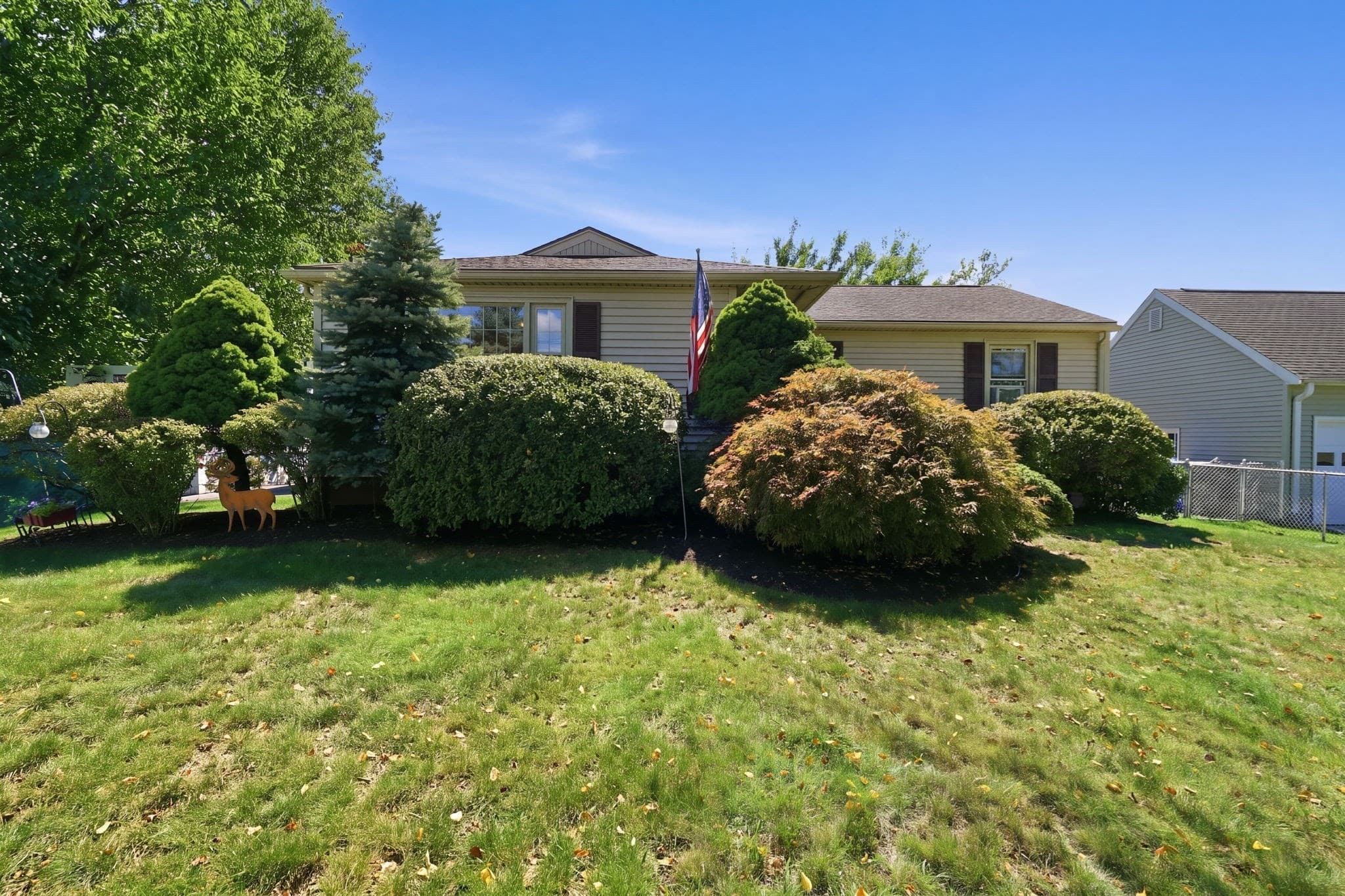Single Family Residence at 25 Gertrude St, Springfield MA 01118, Springfield, photo 40 of 42