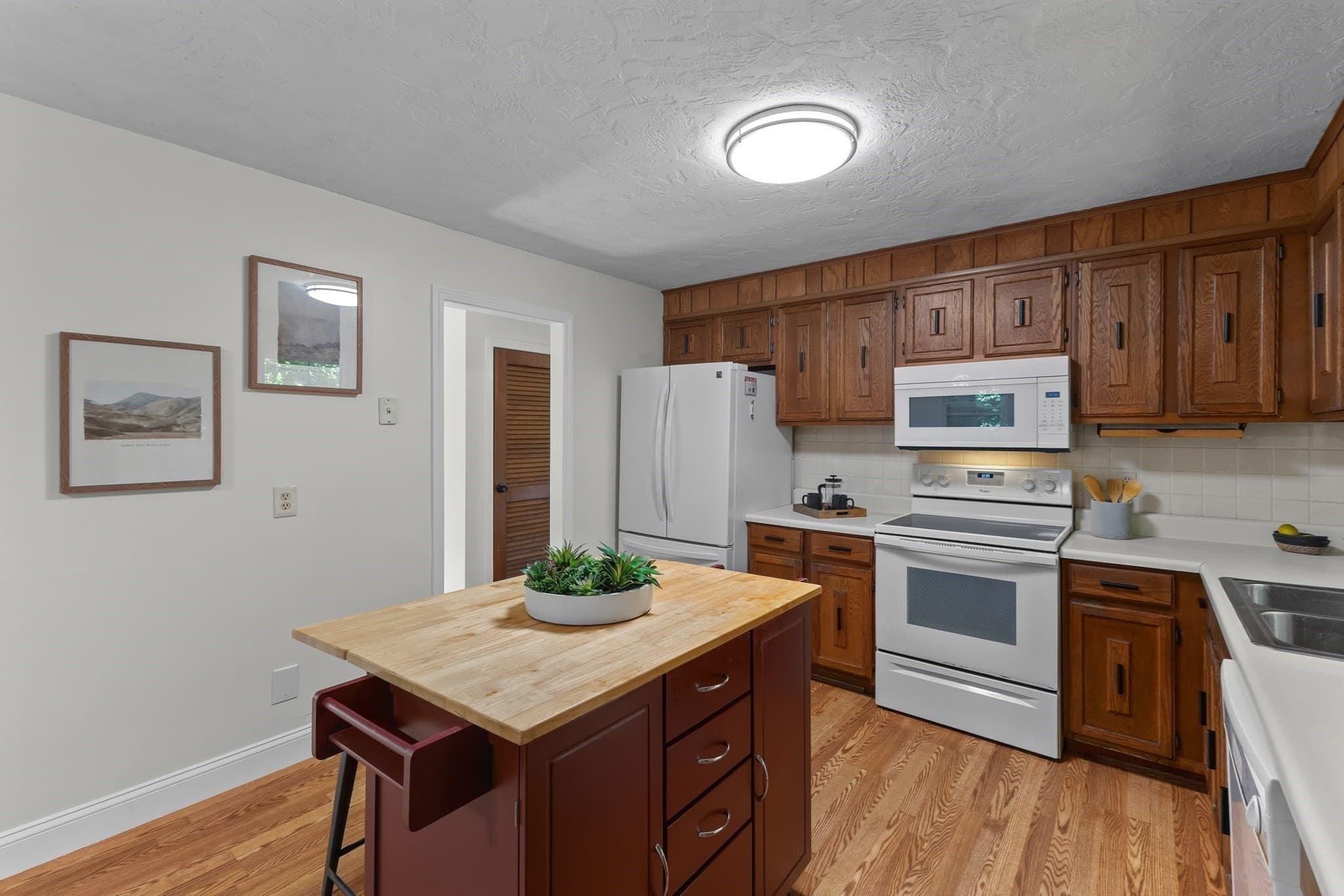 Single Family Residence at 106 Woodland Street, West Boylston MA 01583, West Boylston, photo 12 of 42