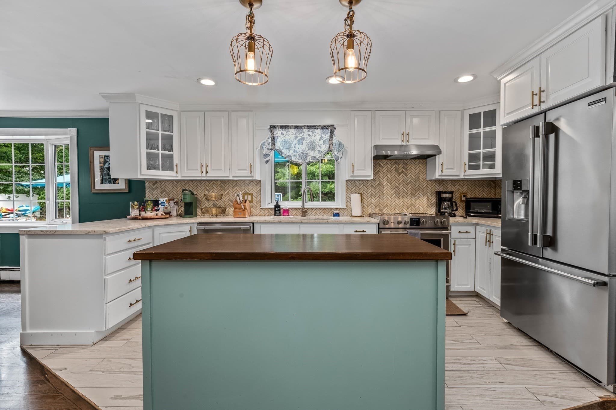 Single Family Residence at 196 Mechanic St, Foxboro MA 02035, Foxboro, photo 9 of 42