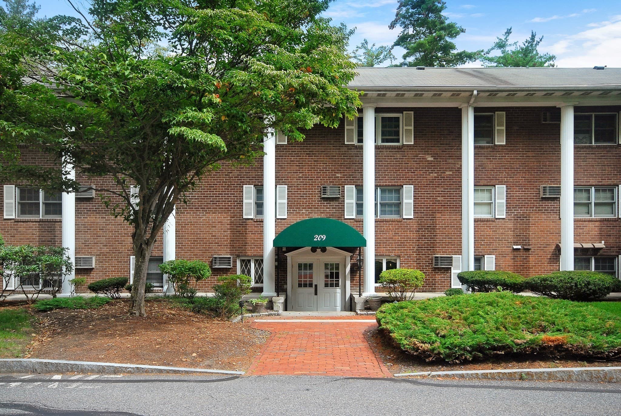 Condominium at 209 Great Rd # C1, Acton MA 01720, Acton, photo 15 of 17