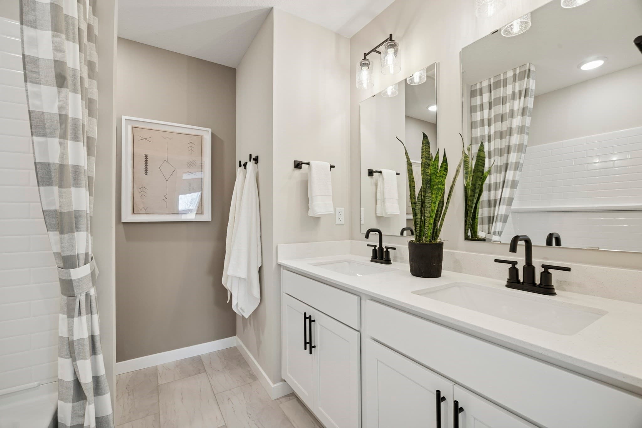 Condominium at 29 Emerald Run # 17, Shrewsbury MA 01545, photo 17 of 21