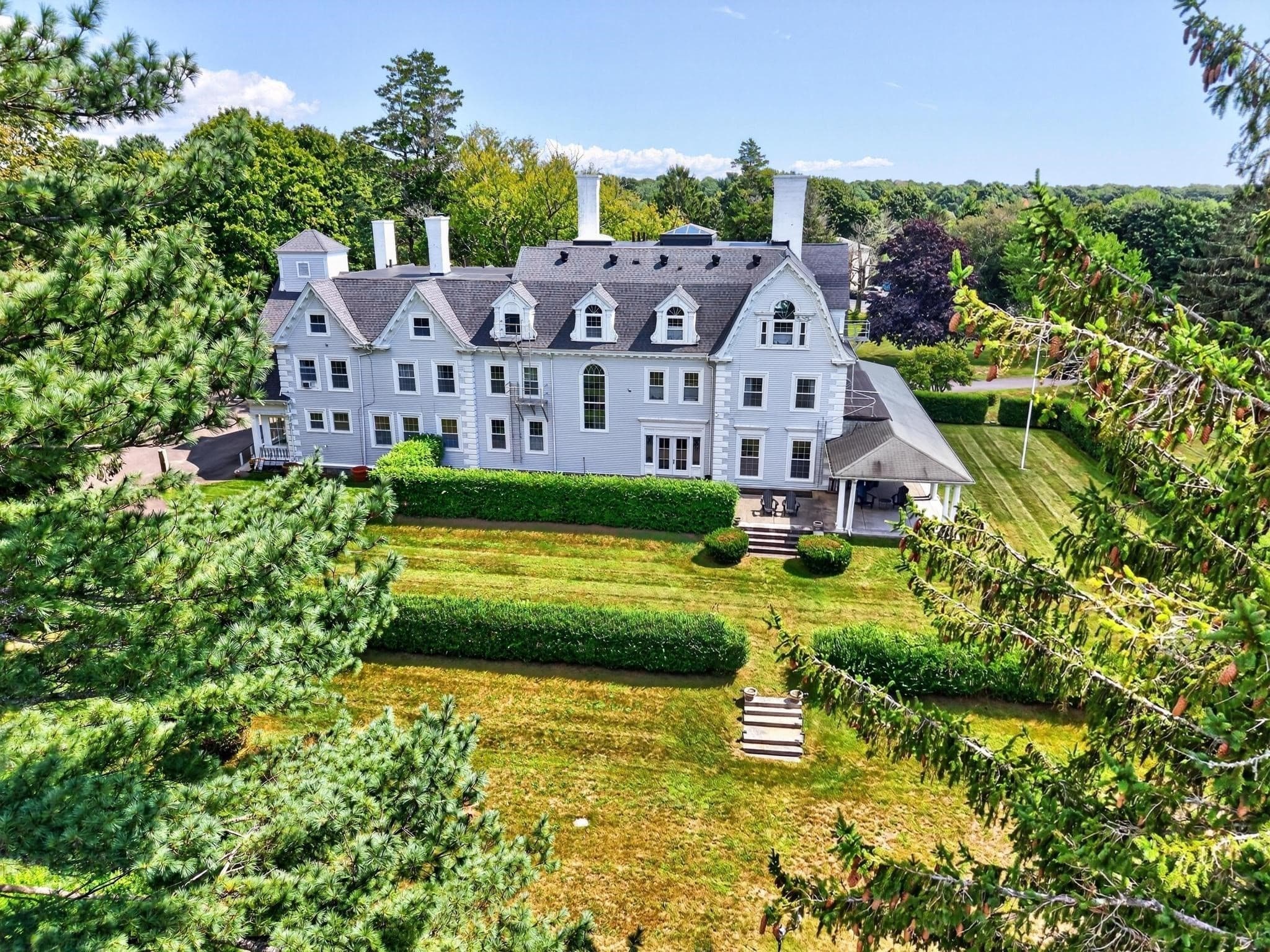 Single Family Residence at 824 Tucker Rd, Dartmouth MA 02747, Dartmouth, photo 2 of 34