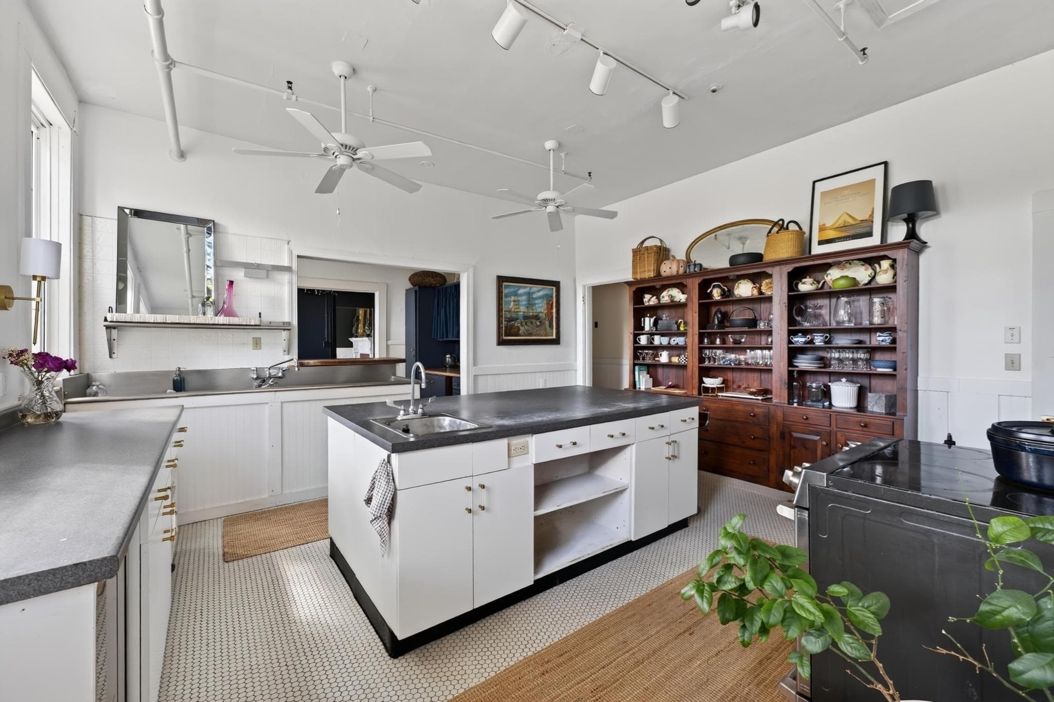 Single Family Residence at 824 Tucker Rd, Dartmouth MA 02747, Dartmouth, photo 10 of 34