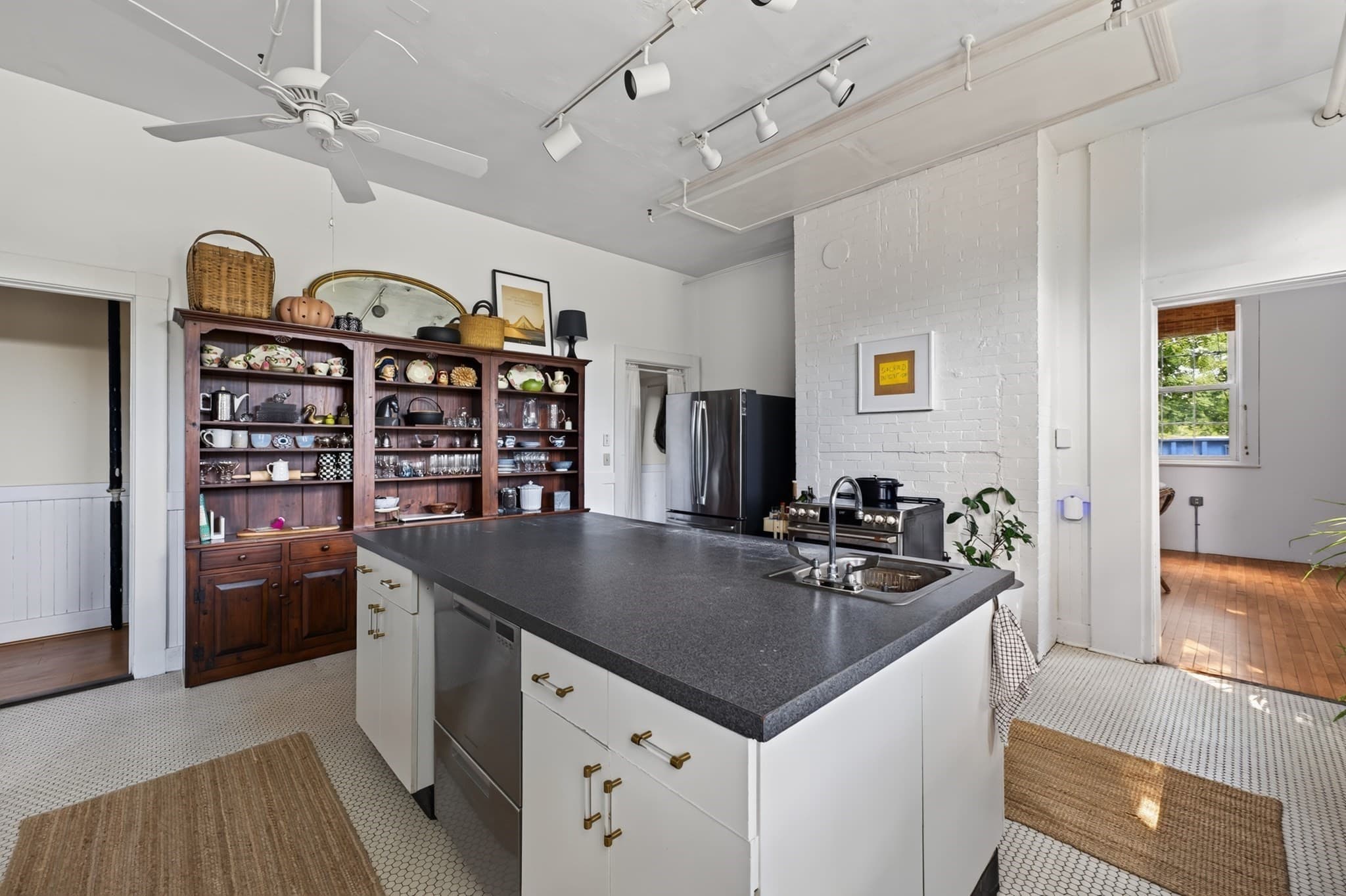 Single Family Residence at 824 Tucker Rd, Dartmouth MA 02747, Dartmouth, photo 11 of 34