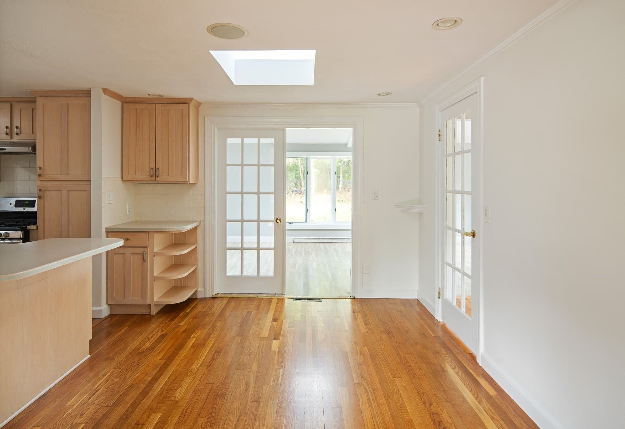 Single Family Residence at 21 Turner Dr, Randolph MA 02368, photo 7 of 39