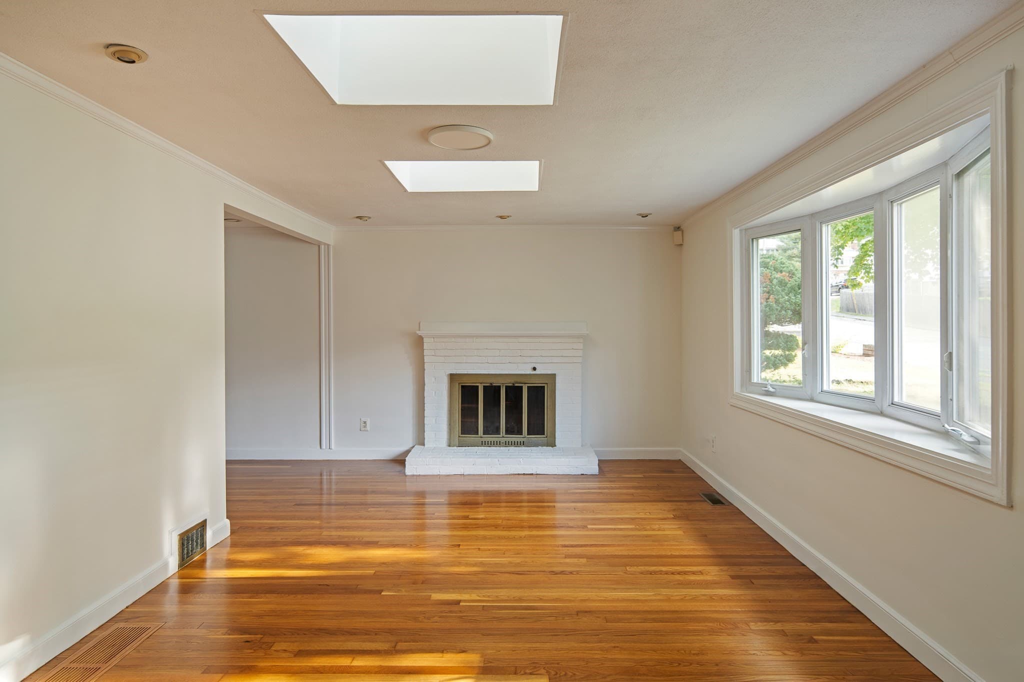 Single Family Residence at 21 Turner Dr, Randolph MA 02368, photo 11 of 39