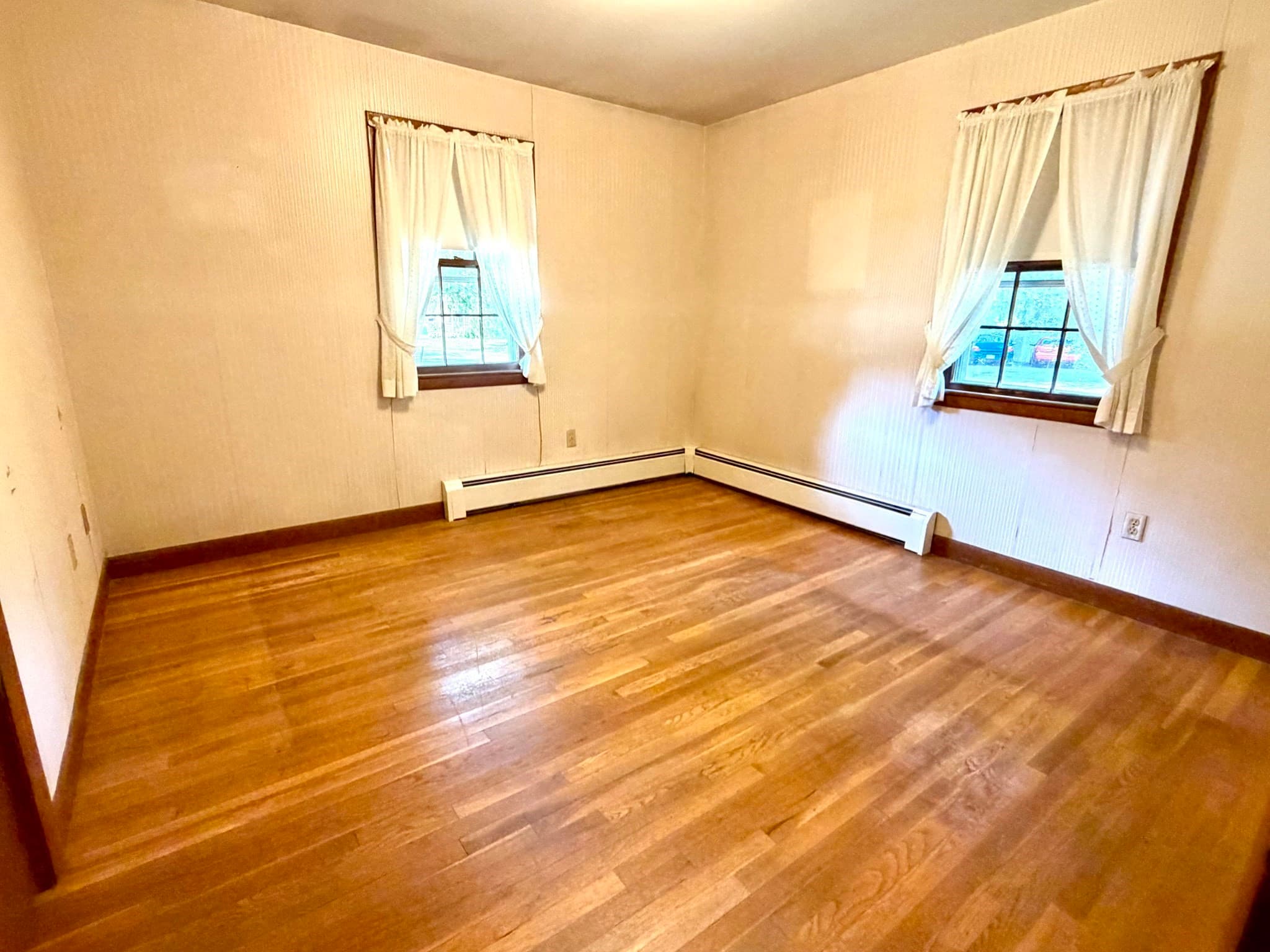 Single Family Residence at 1183 Dutton Street, New Bedford MA 02745, New Bedford, photo 13 of 17