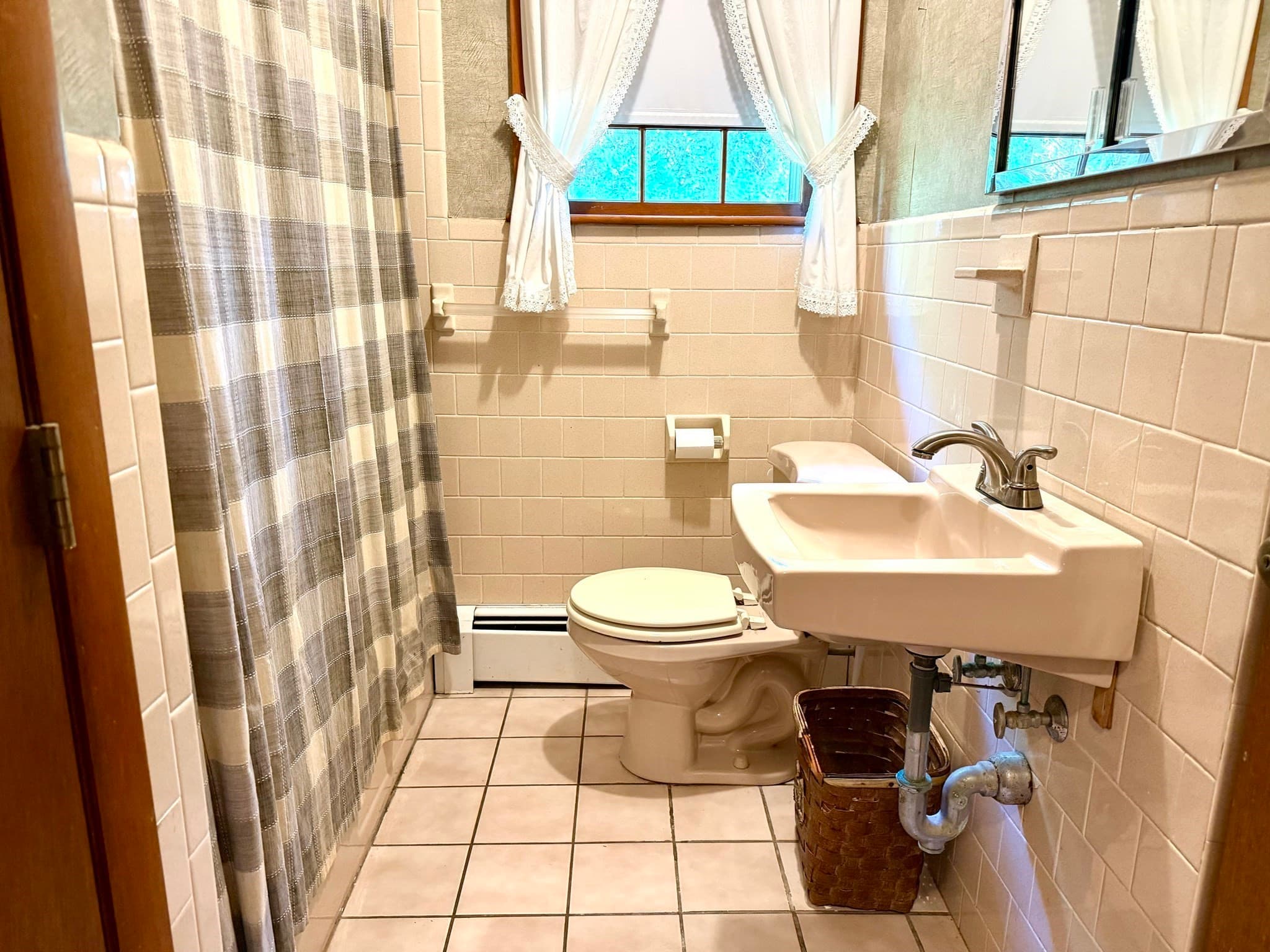 Single Family Residence at 1183 Dutton Street, New Bedford MA 02745, New Bedford, photo 16 of 17