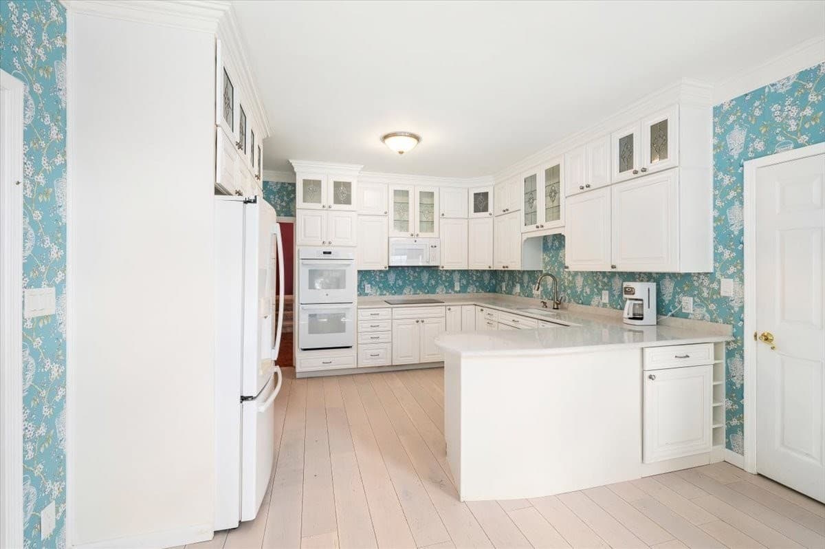 Single Family Residence at 5 Vose Hill Road, Westford MA 01886, Westford, photo 6 of 38