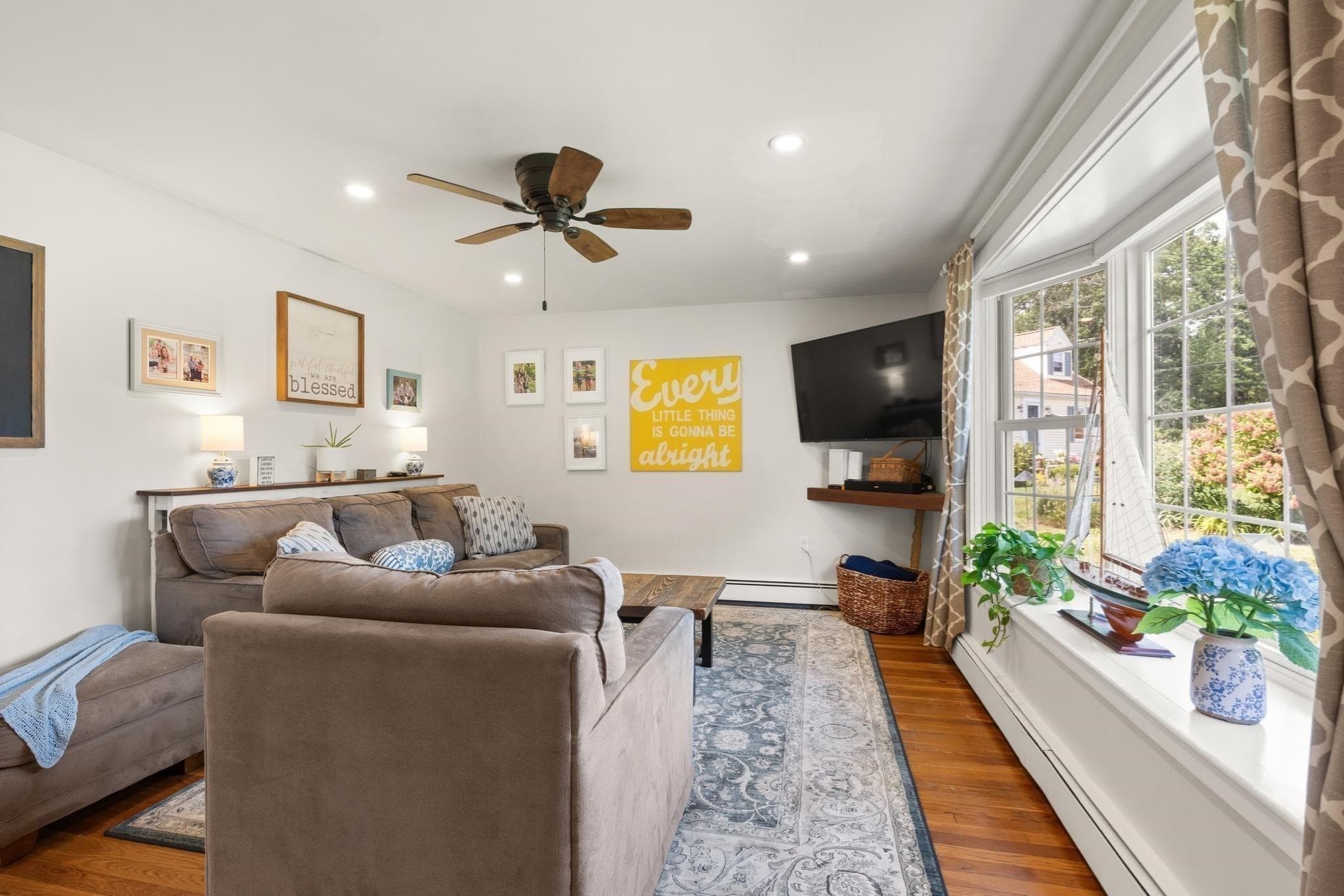 Single Family Residence at 30 Eastman Ave, Foxboro MA 02035, Foxboro, photo 6 of 41