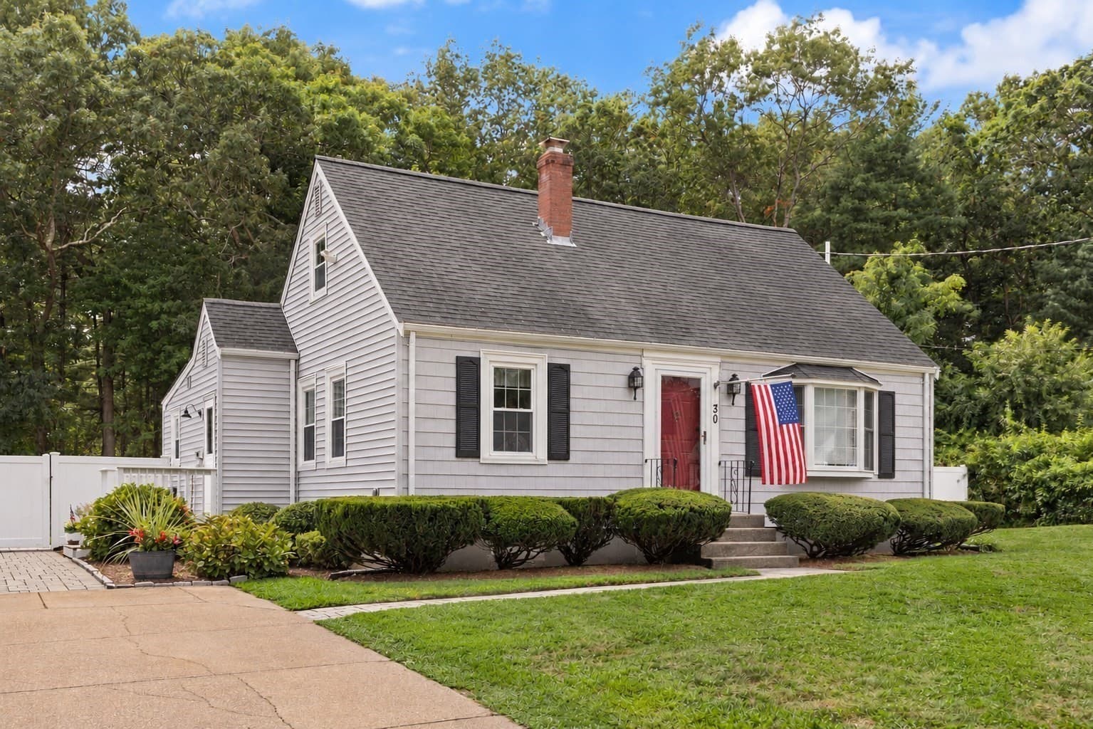 30 Eastman Ave, Foxboro MA 02035