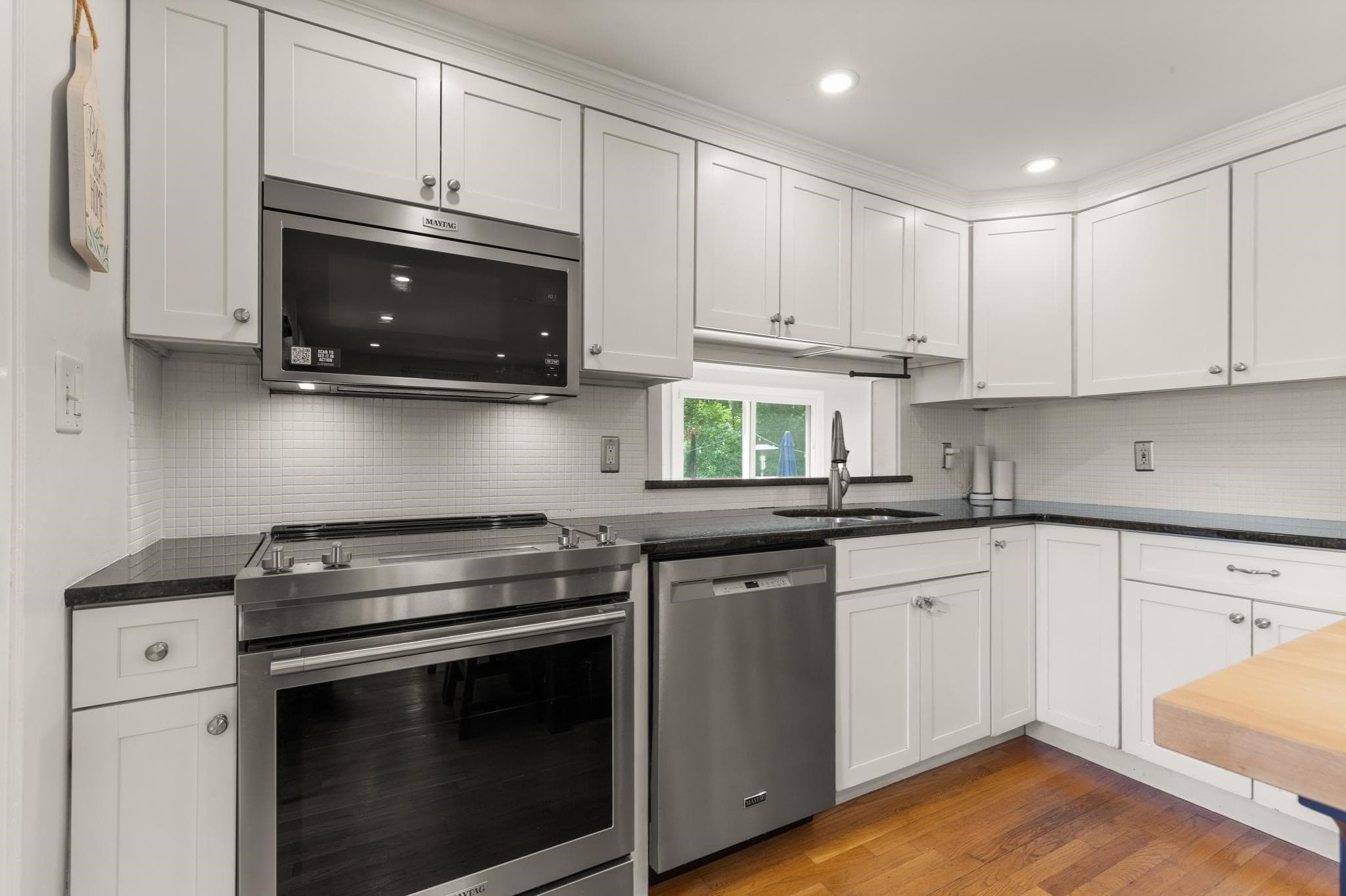 Single Family Residence at 30 Eastman Ave, Foxboro MA 02035, Foxboro, photo 18 of 41