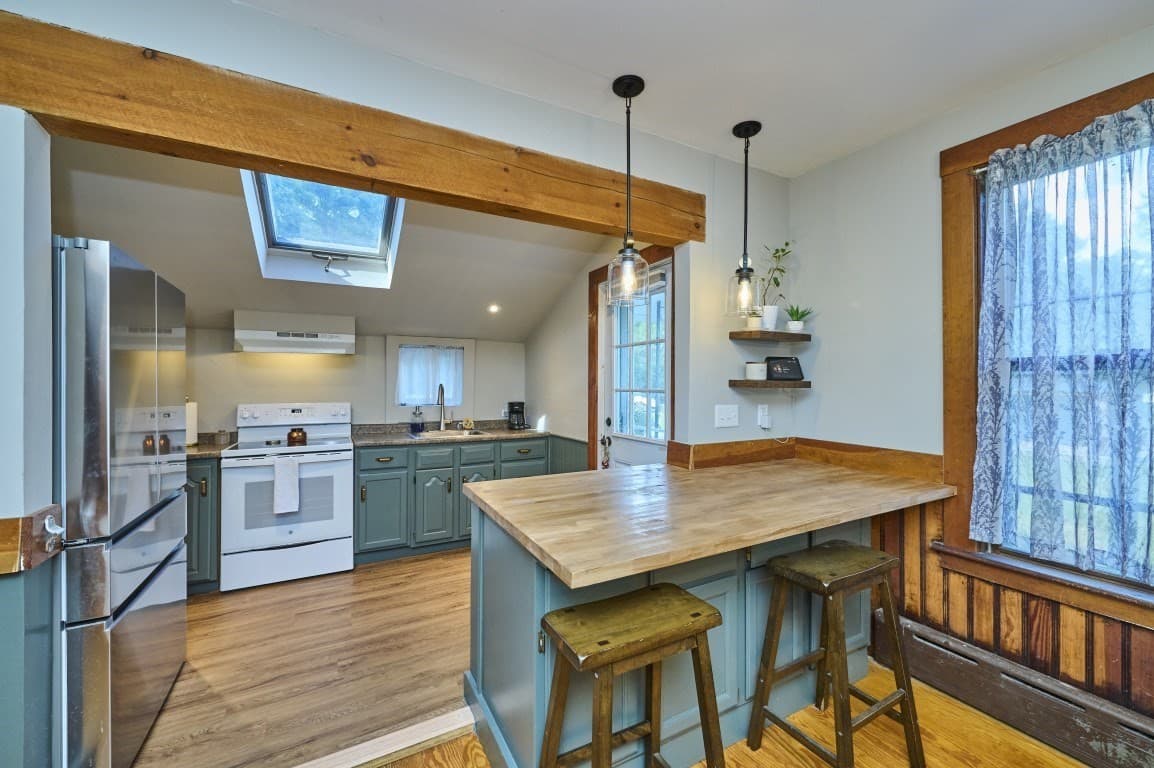 Single Family Residence at 62 Chestnut St, Foxboro MA 02035, Foxboro, photo 9 of 28