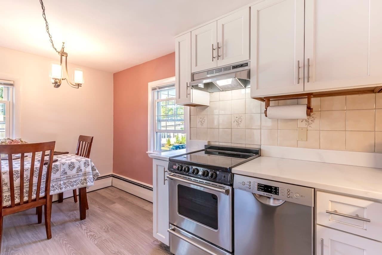 Condominium at 16 Richardson St # C, Wakefield MA 01880, Wakefield, photo 12 of 29
