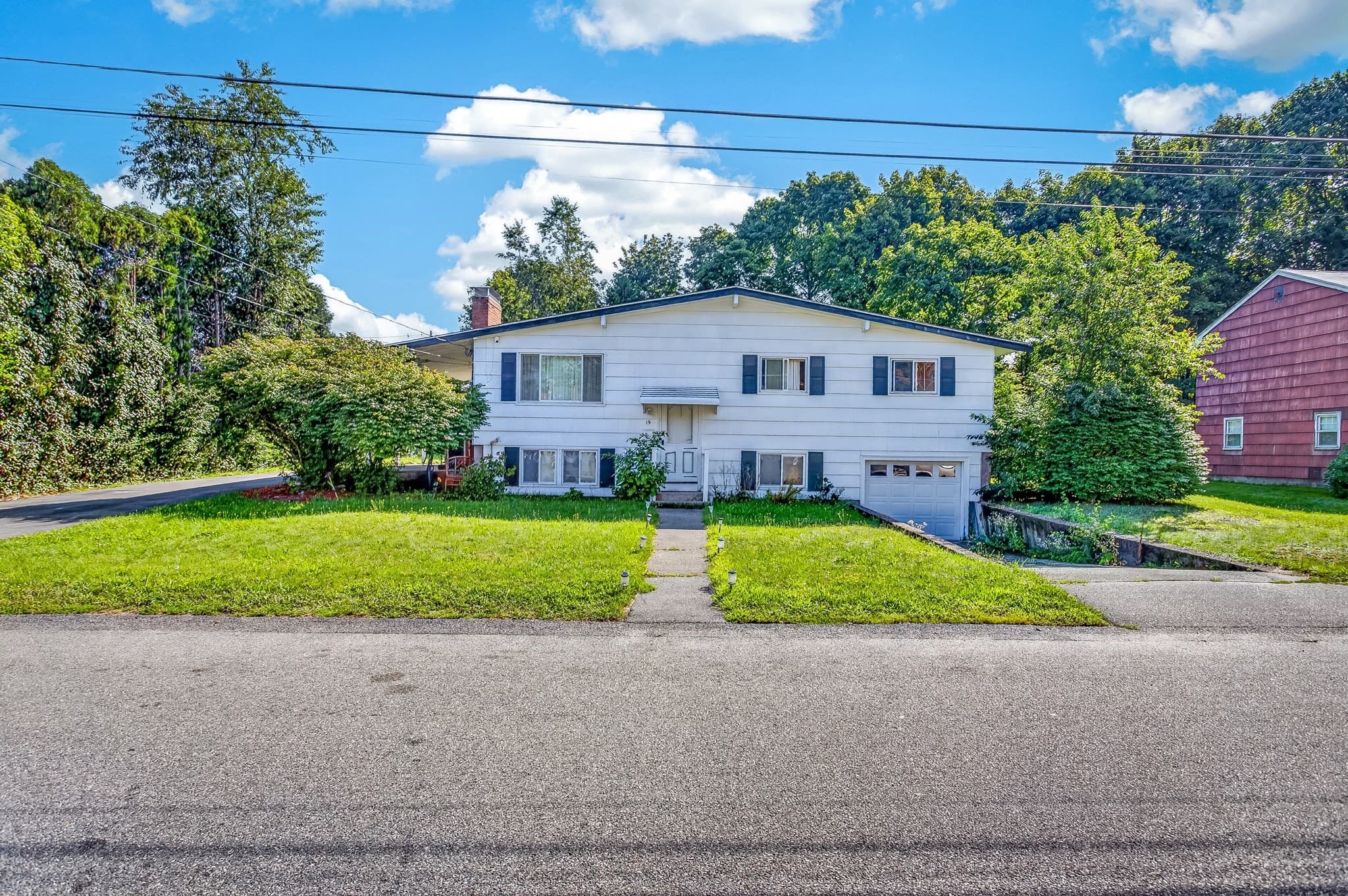Single Family Residence at 19 Oak Ridge Dr E, Brockton MA 02301, Brockton, photo 2 of 33