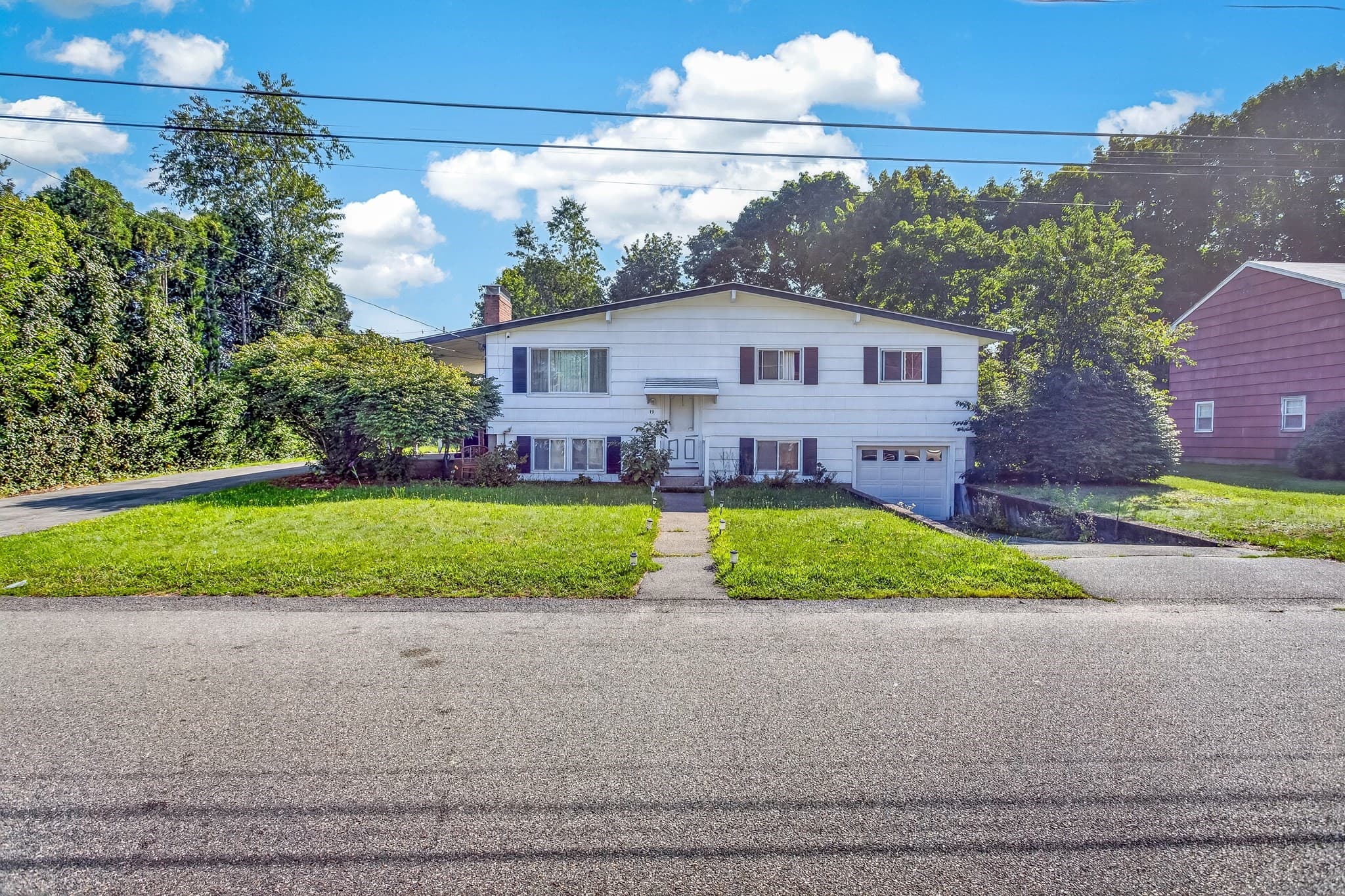 19 Oak Ridge Dr E, Brockton MA 02301