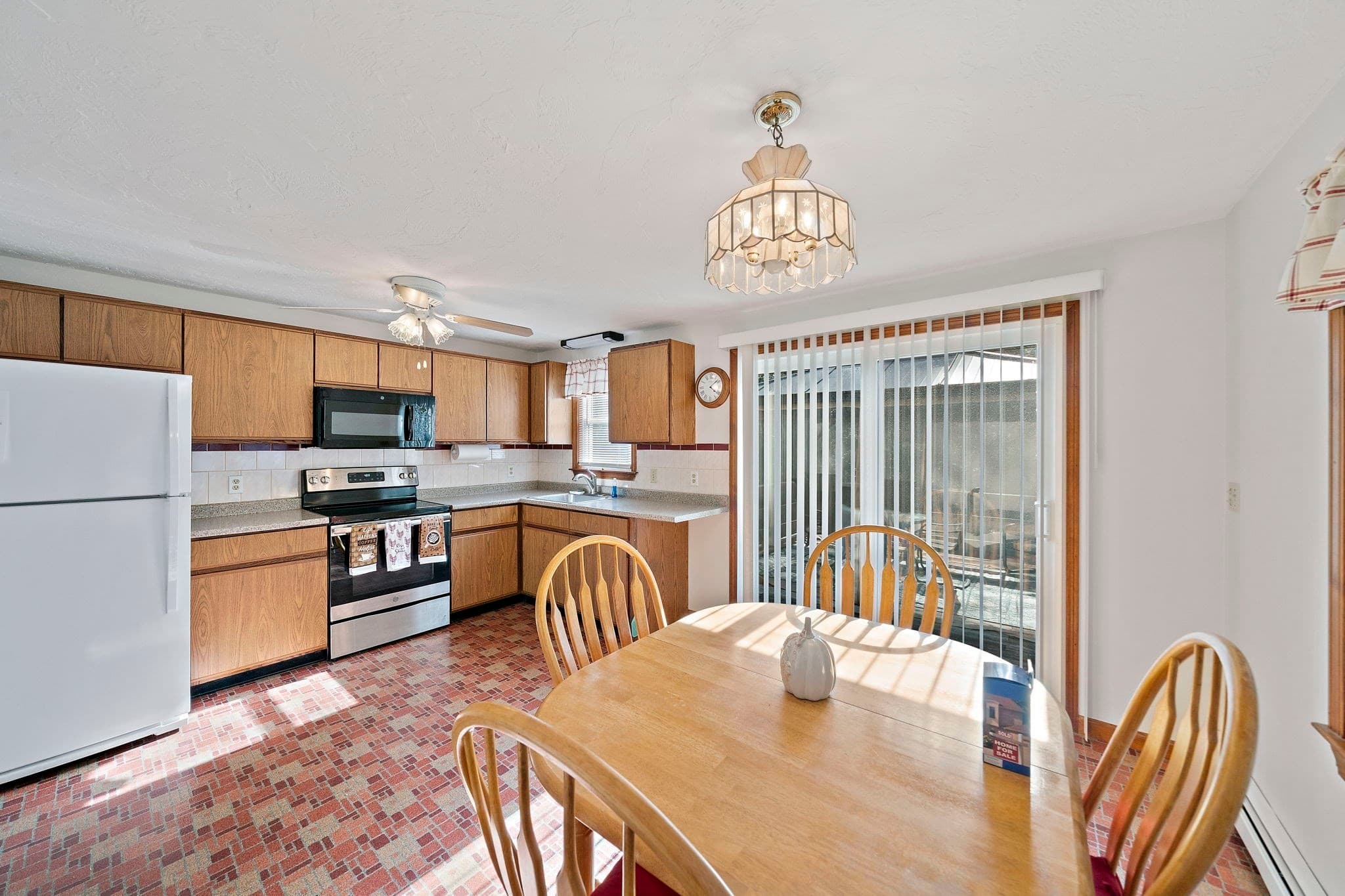Single Family Residence at 19 Deer Hollow Rd., Sandwich MA 02644, Sandwich, photo 7 of 32