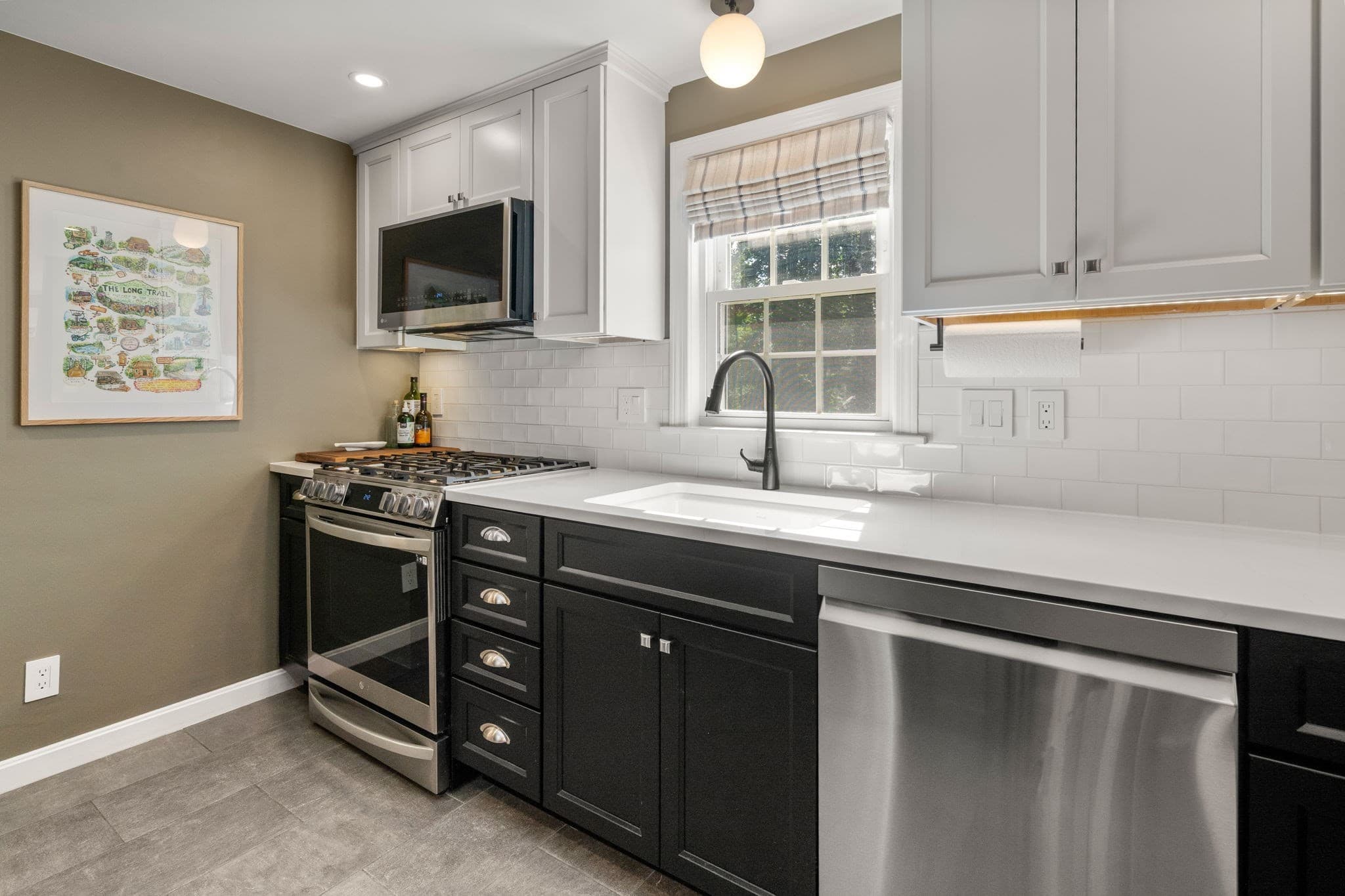 Single Family Residence at 700 Grove St, Framingham MA 01701, Framingham, photo 12 of 29