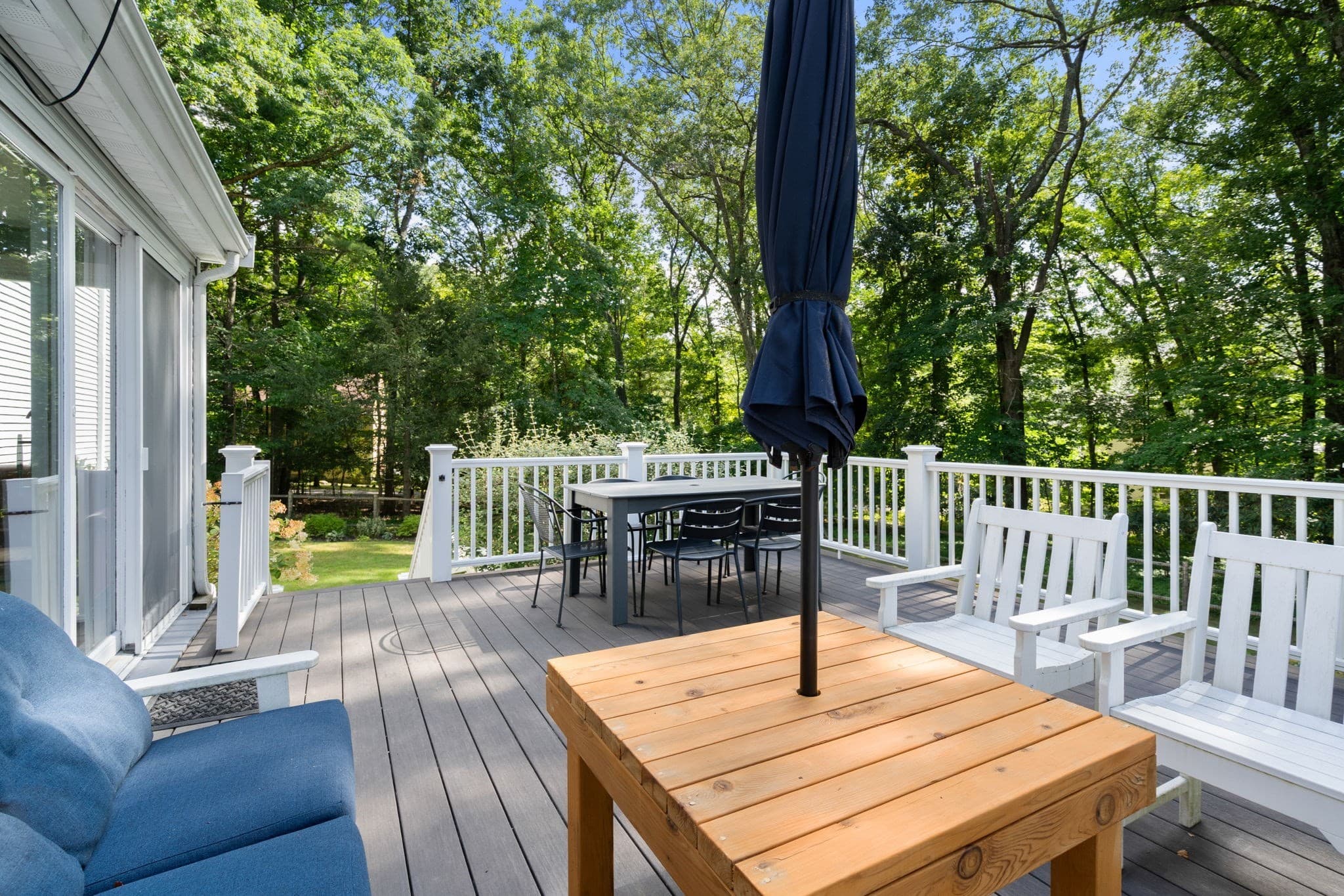 Single Family Residence at 700 Grove St, Framingham MA 01701, Framingham, photo 9 of 29