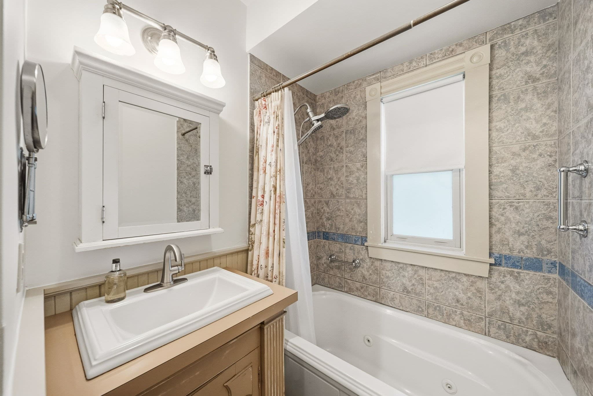 Single Family Residence at 101 Ashmont St, Boston MA 02124, Boston, photo 29 of 40