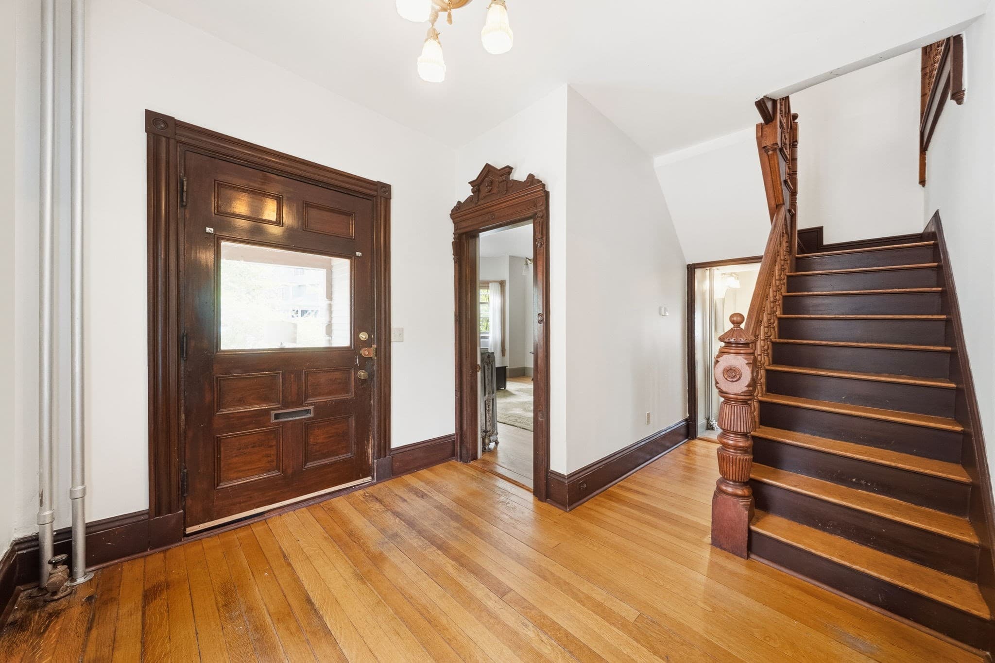 Single Family Residence at 101 Ashmont St, Boston MA 02124, Boston, photo 8 of 40